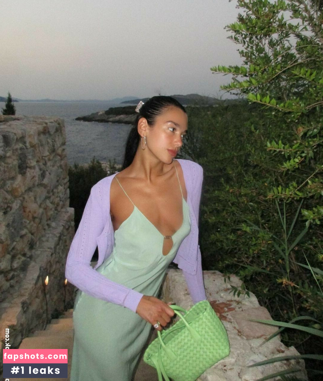 Dua Lipa gallery photo #3845