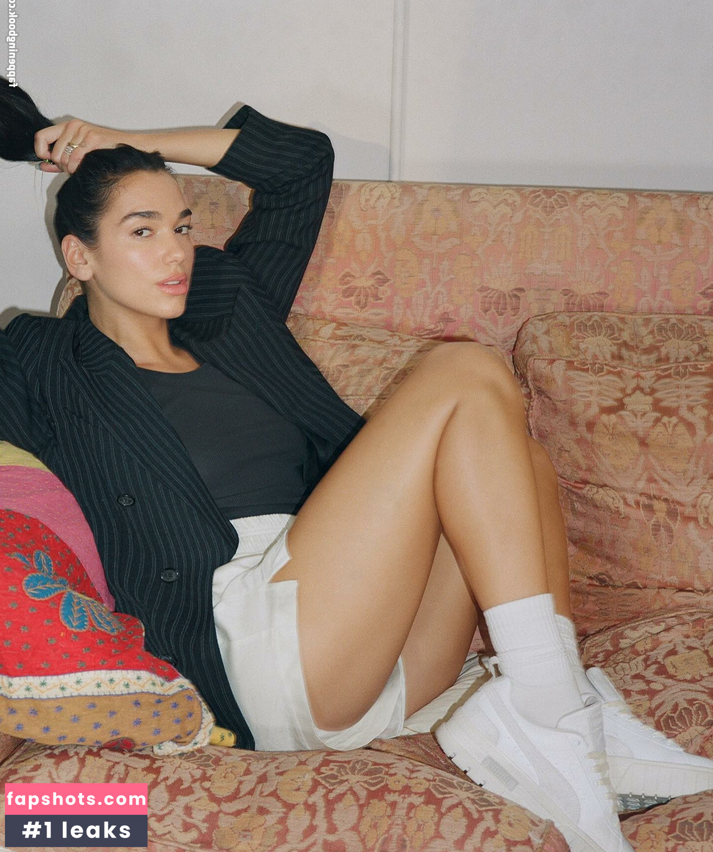 Dua Lipa gallery photo #3882