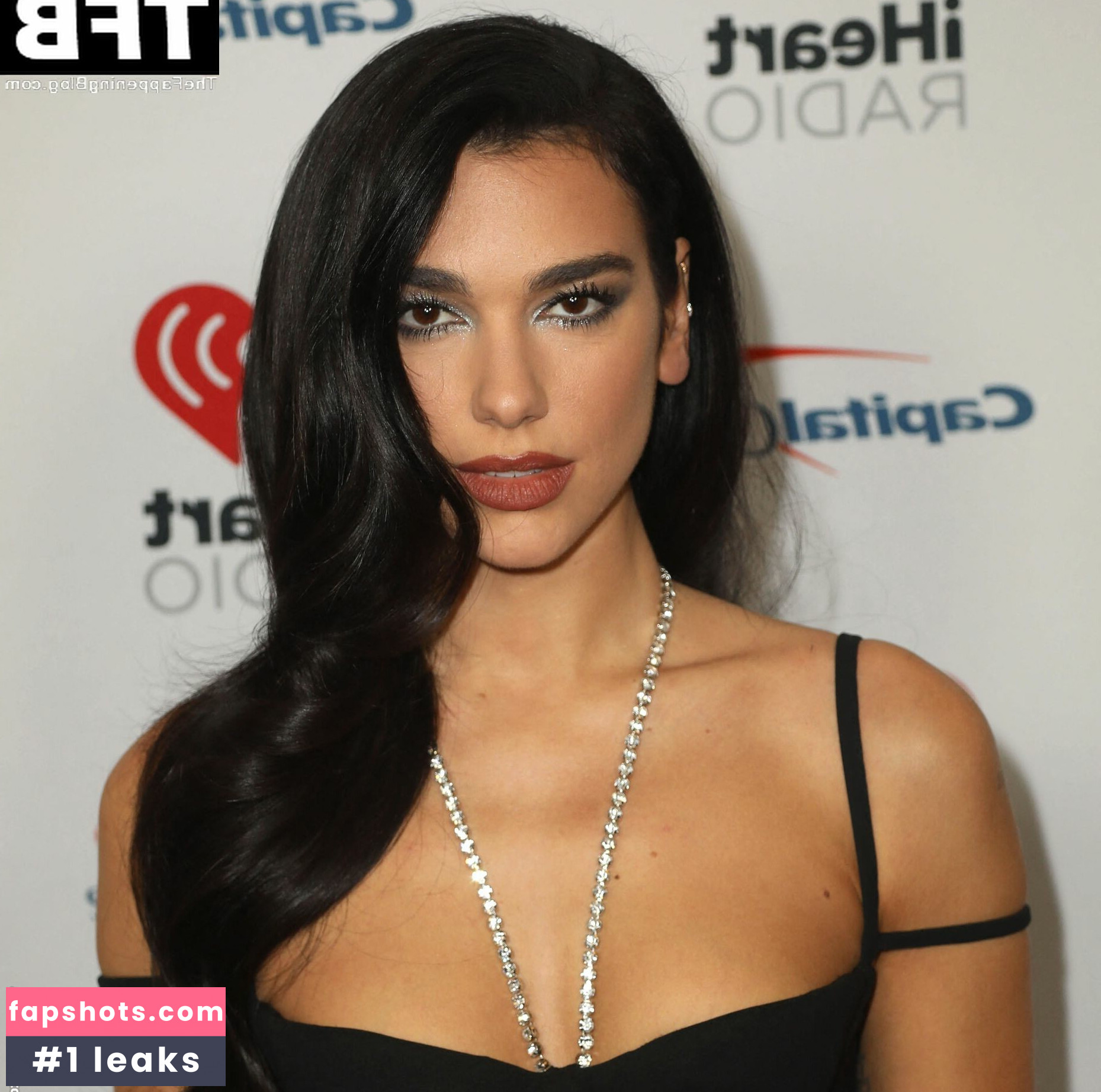 Dua Lipa gallery photo #3898