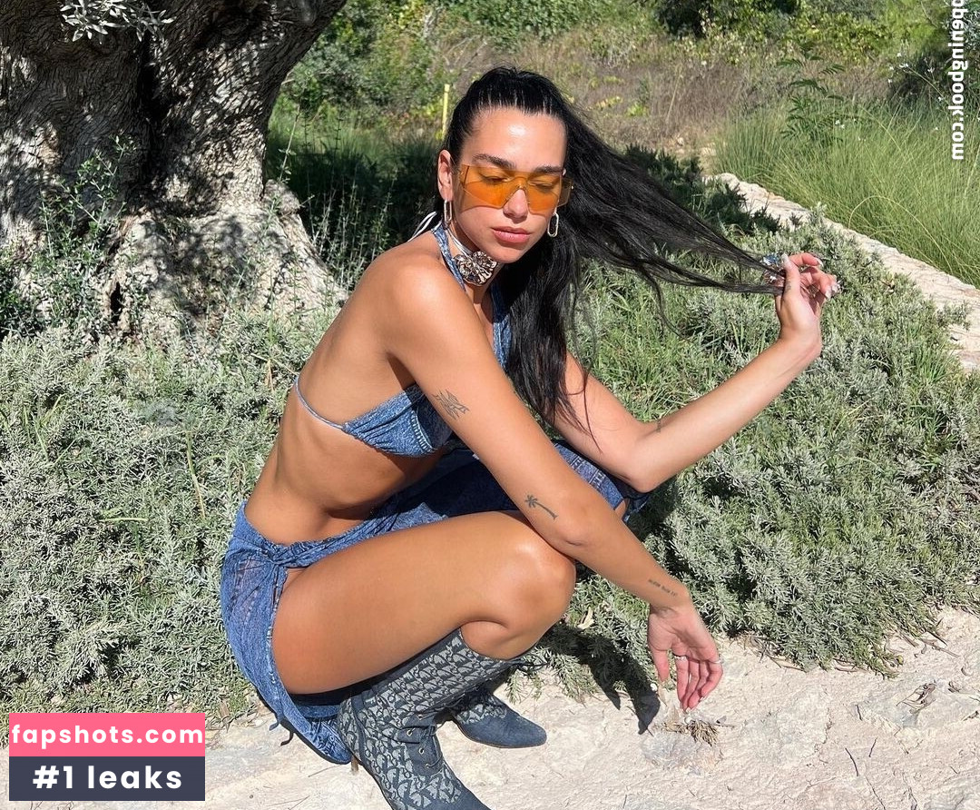 Dua Lipa gallery photo #3945
