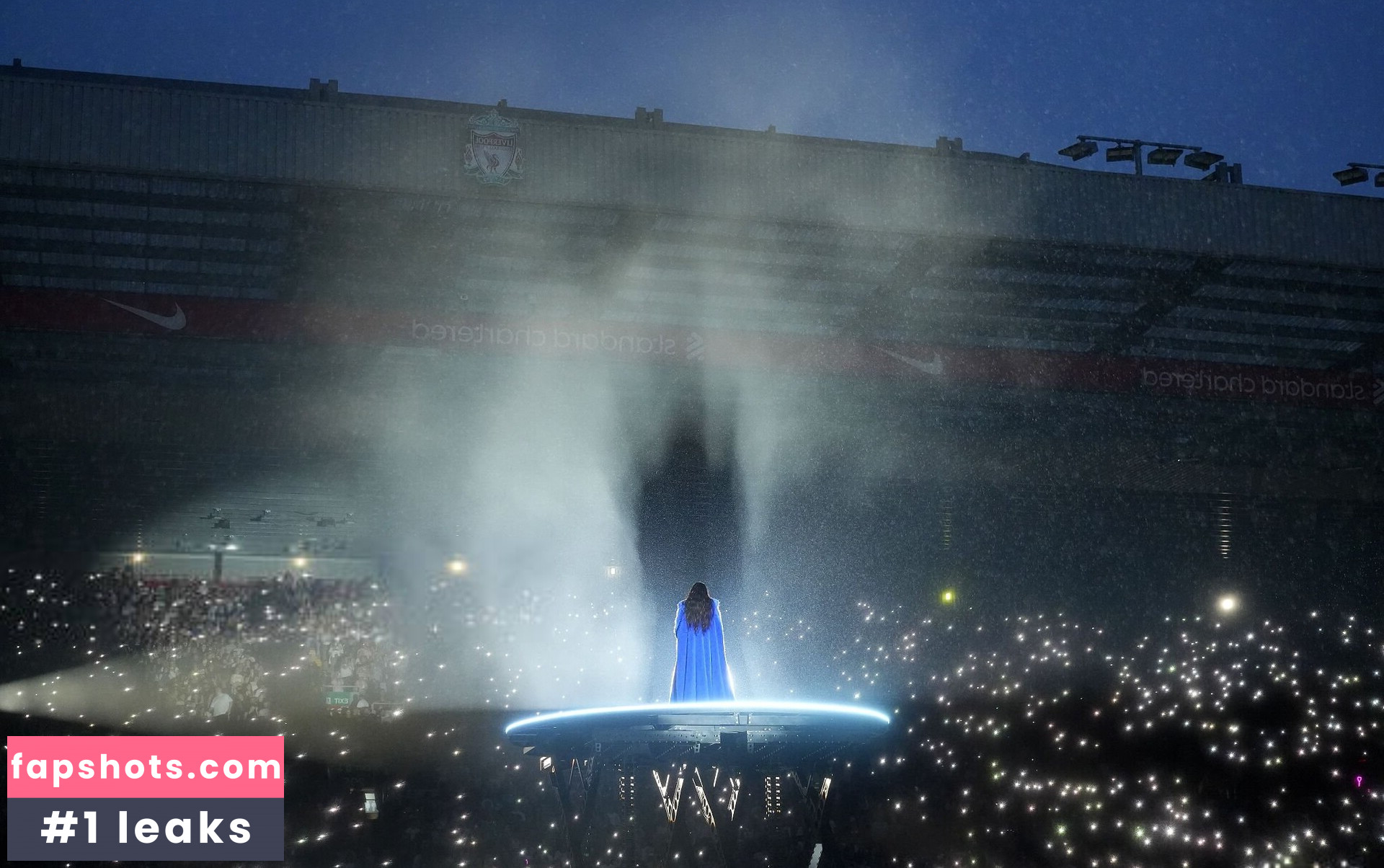 Dua Lipa gallery photo #397