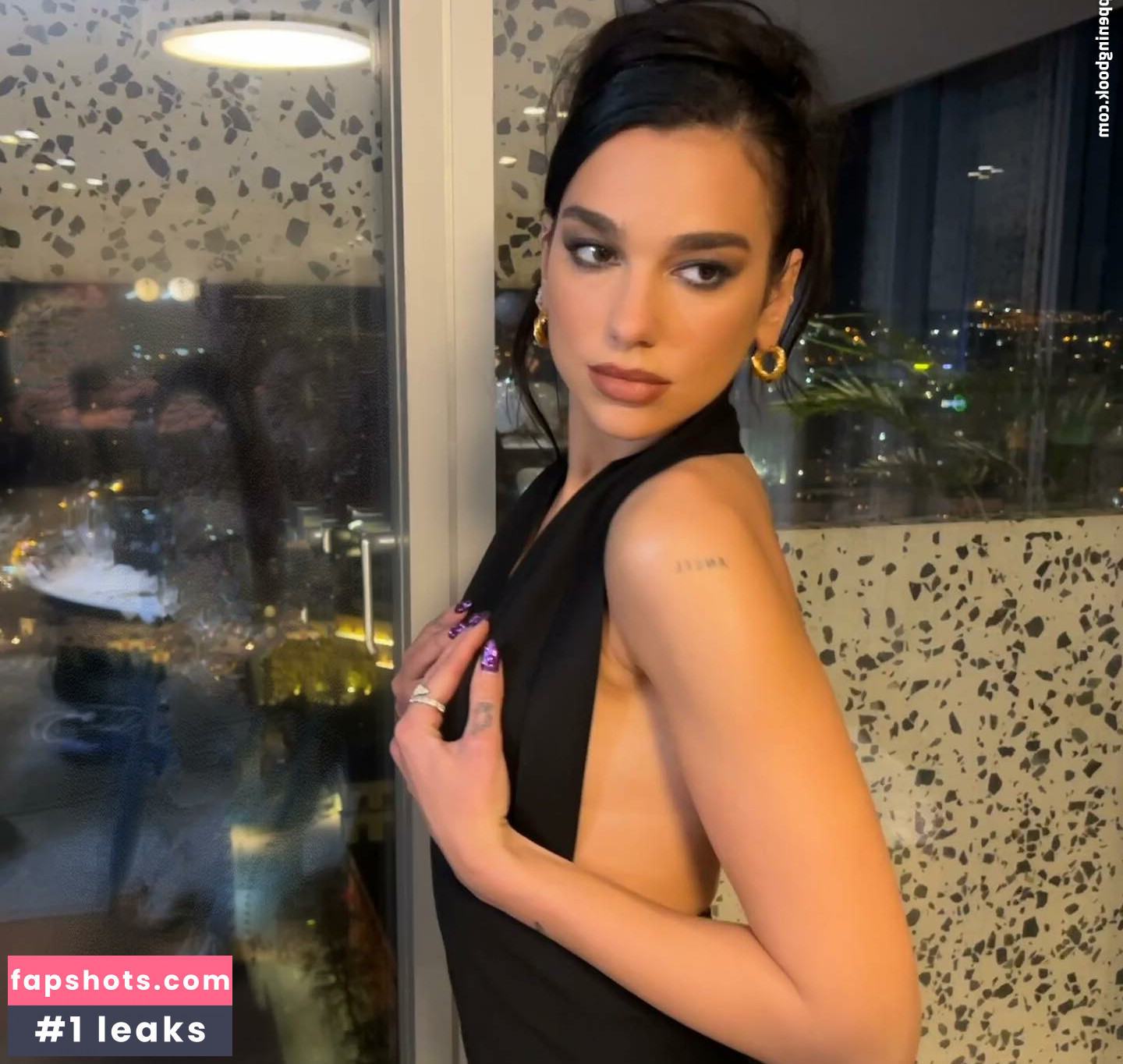 Dua Lipa gallery photo #3970
