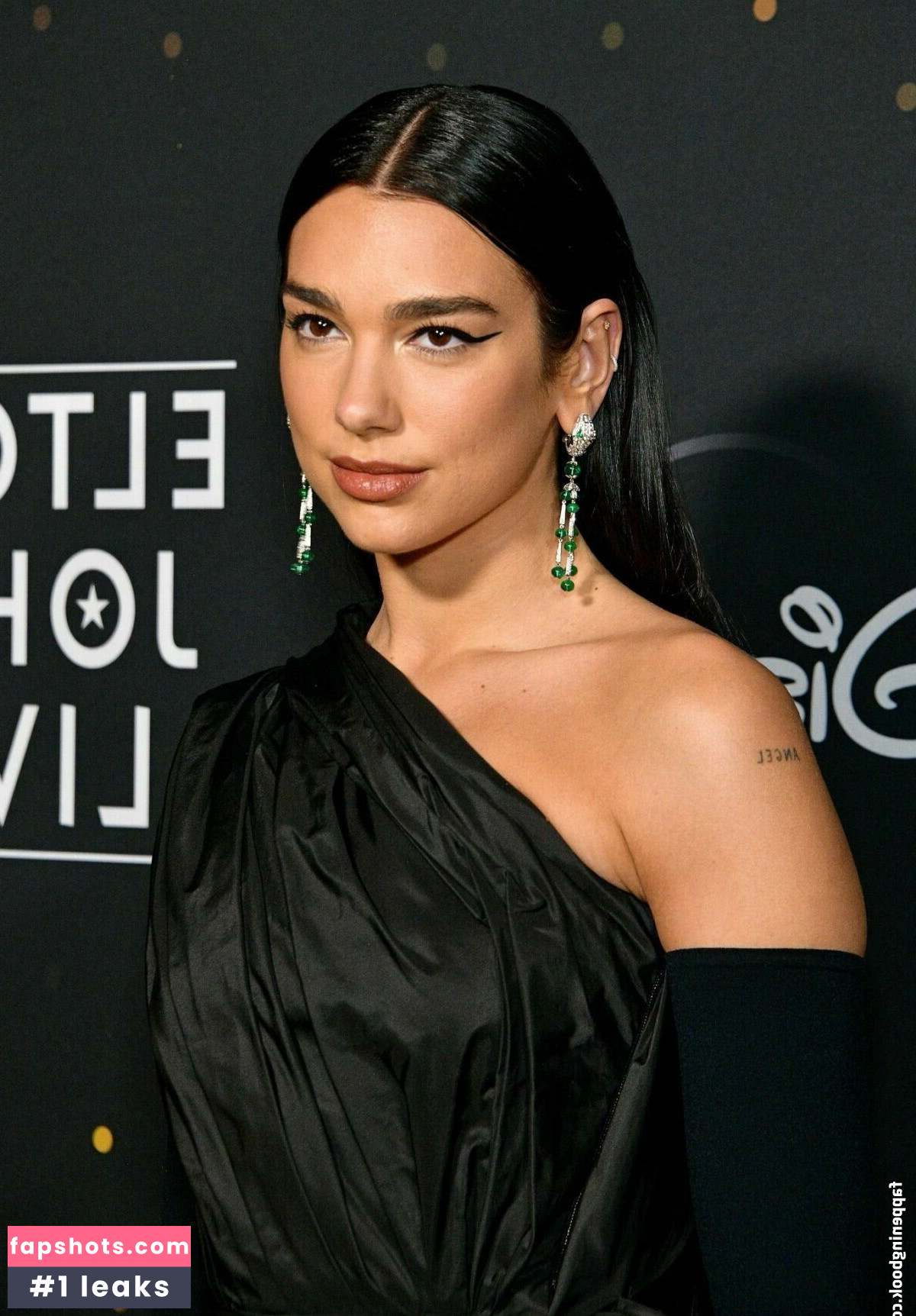 Dua Lipa gallery photo #3985