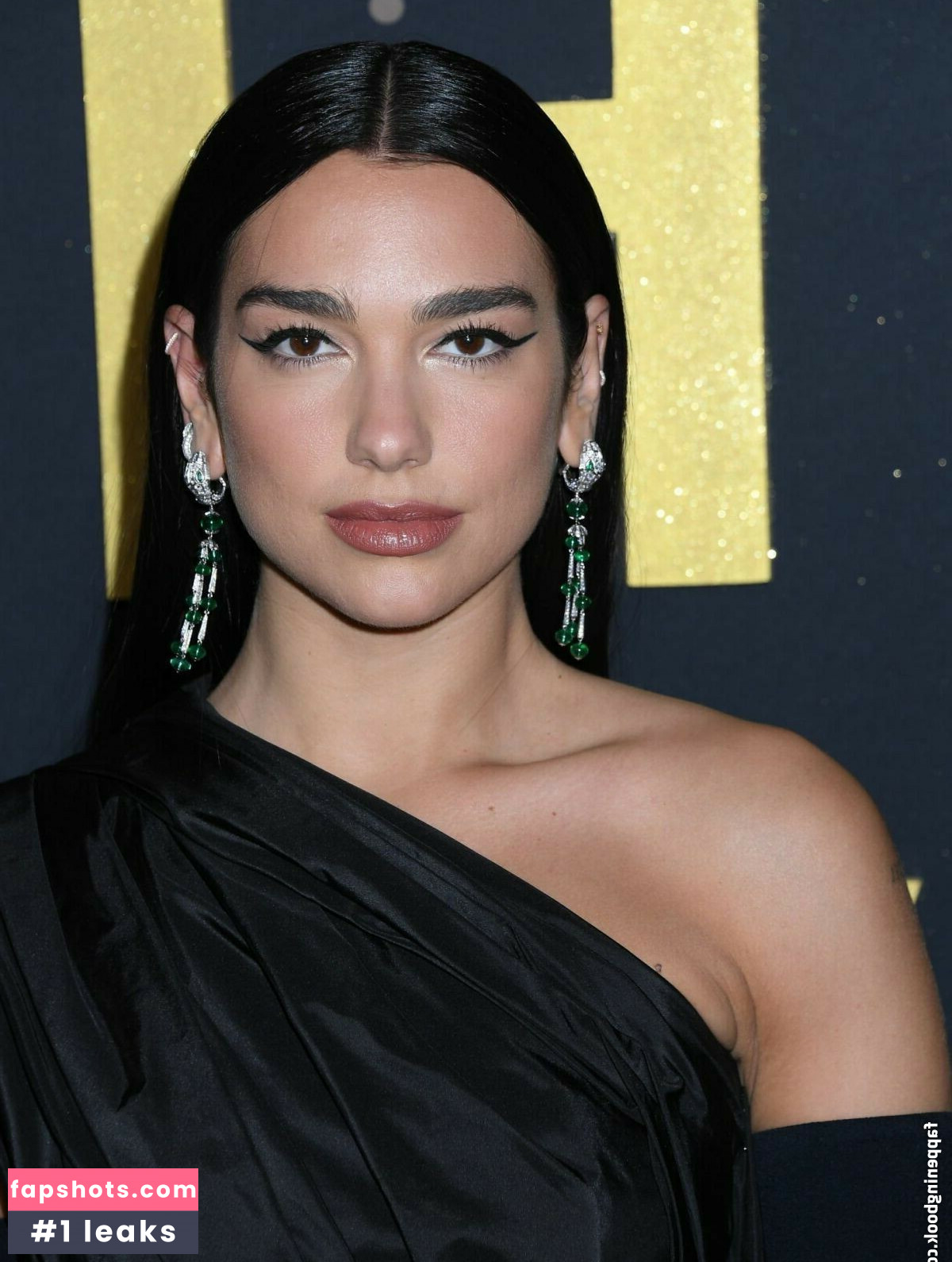 Dua Lipa gallery photo #3990