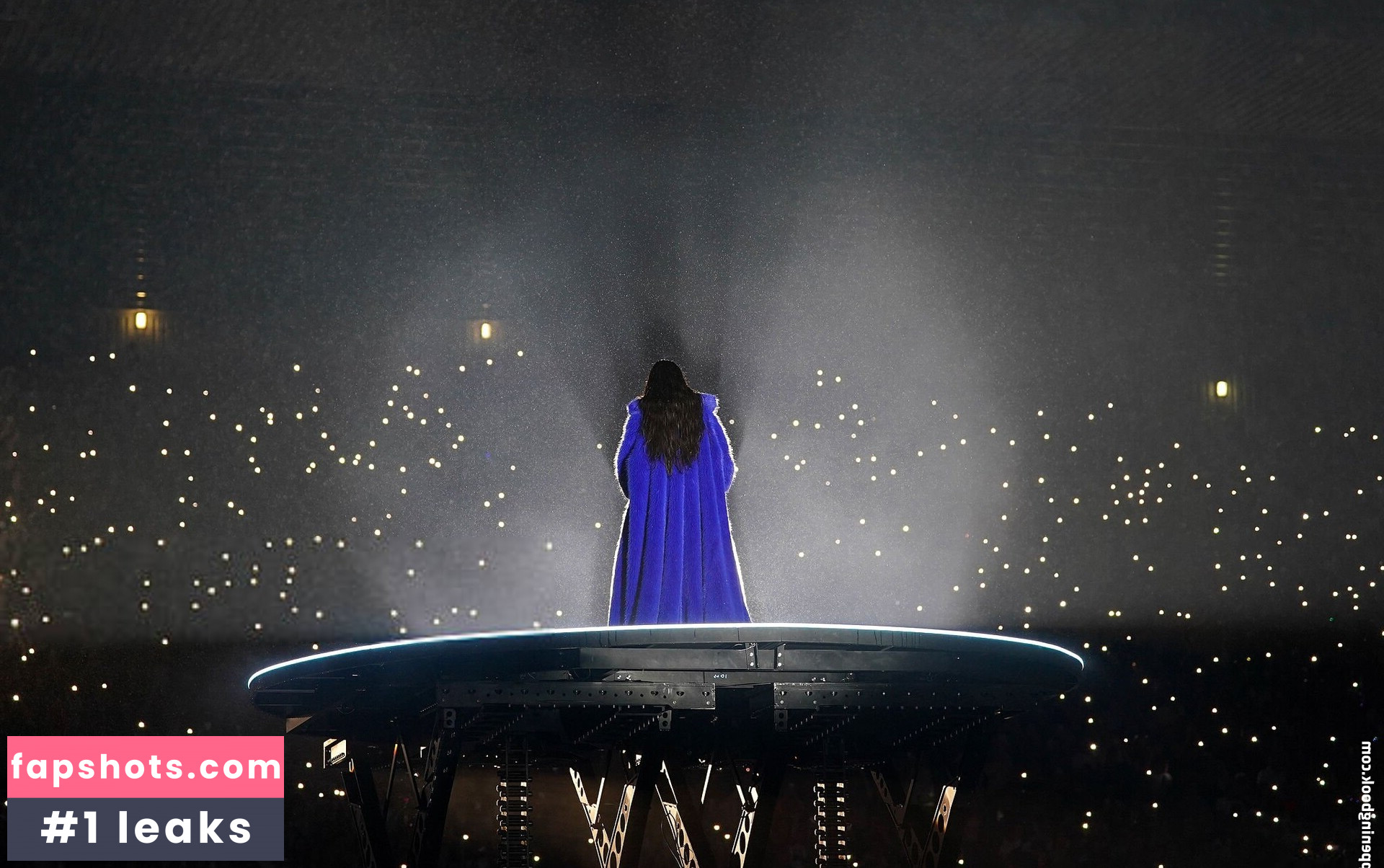 Dua Lipa gallery photo #400