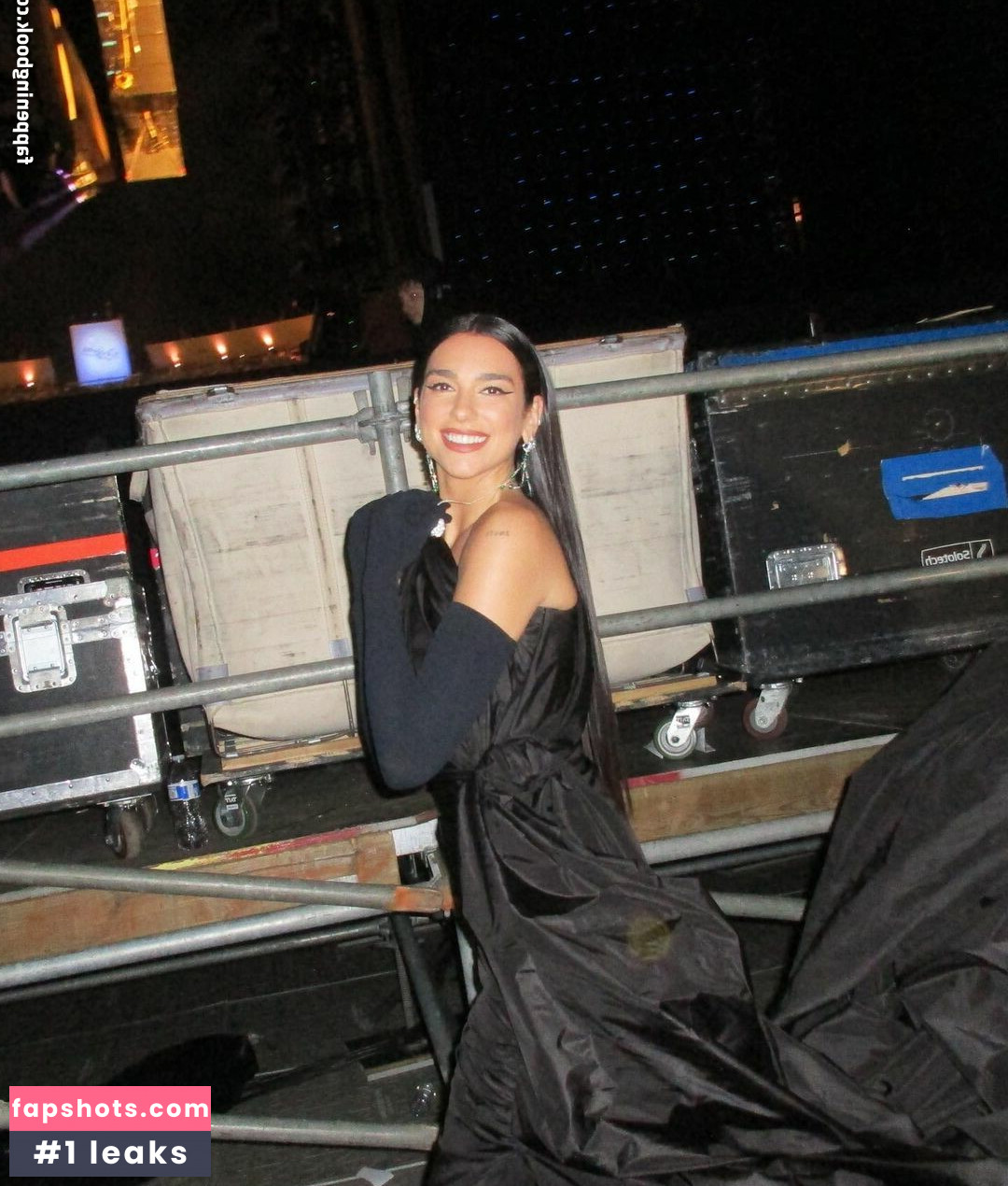 Dua Lipa gallery photo #3995