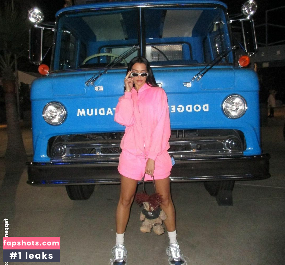 Dua Lipa gallery photo #3997