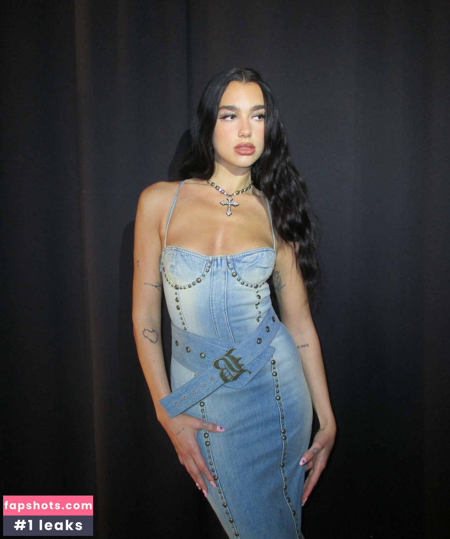 Dua Lipa gallery photo #4002