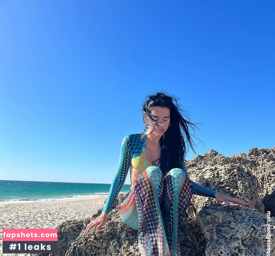 Dua Lipa gallery photo #4009