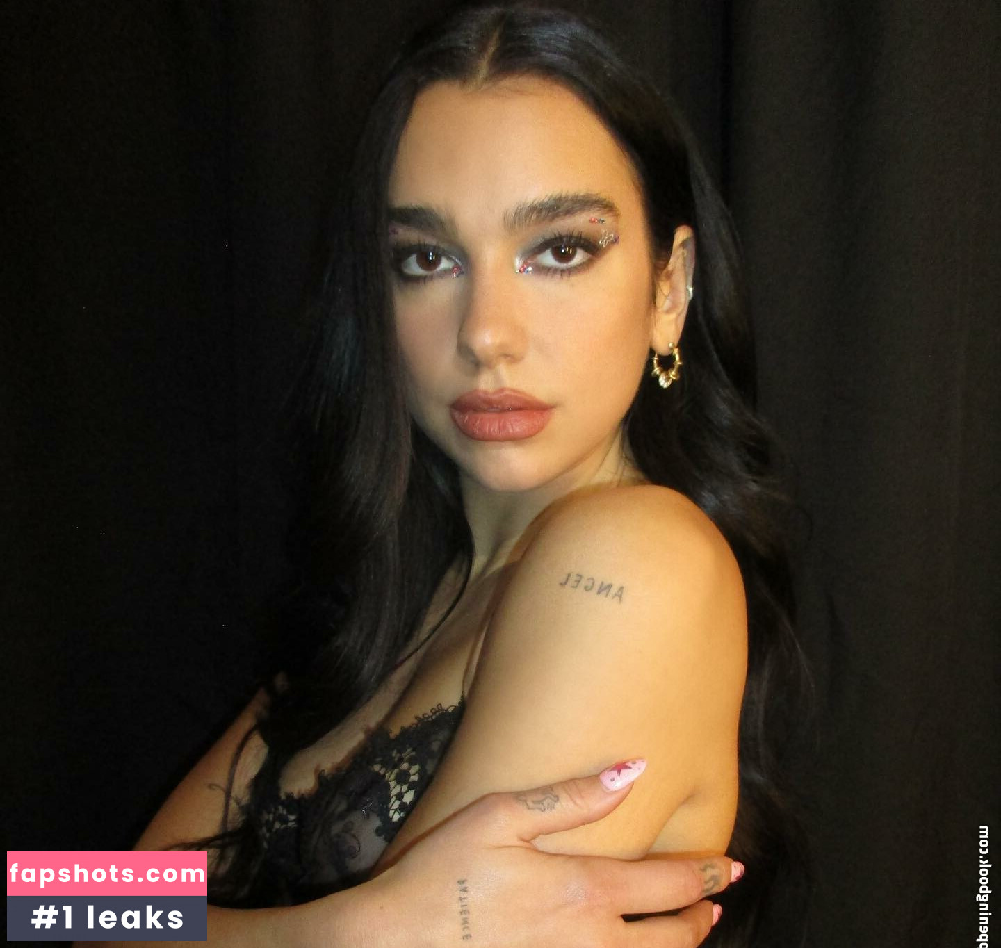 Dua Lipa gallery photo #4021