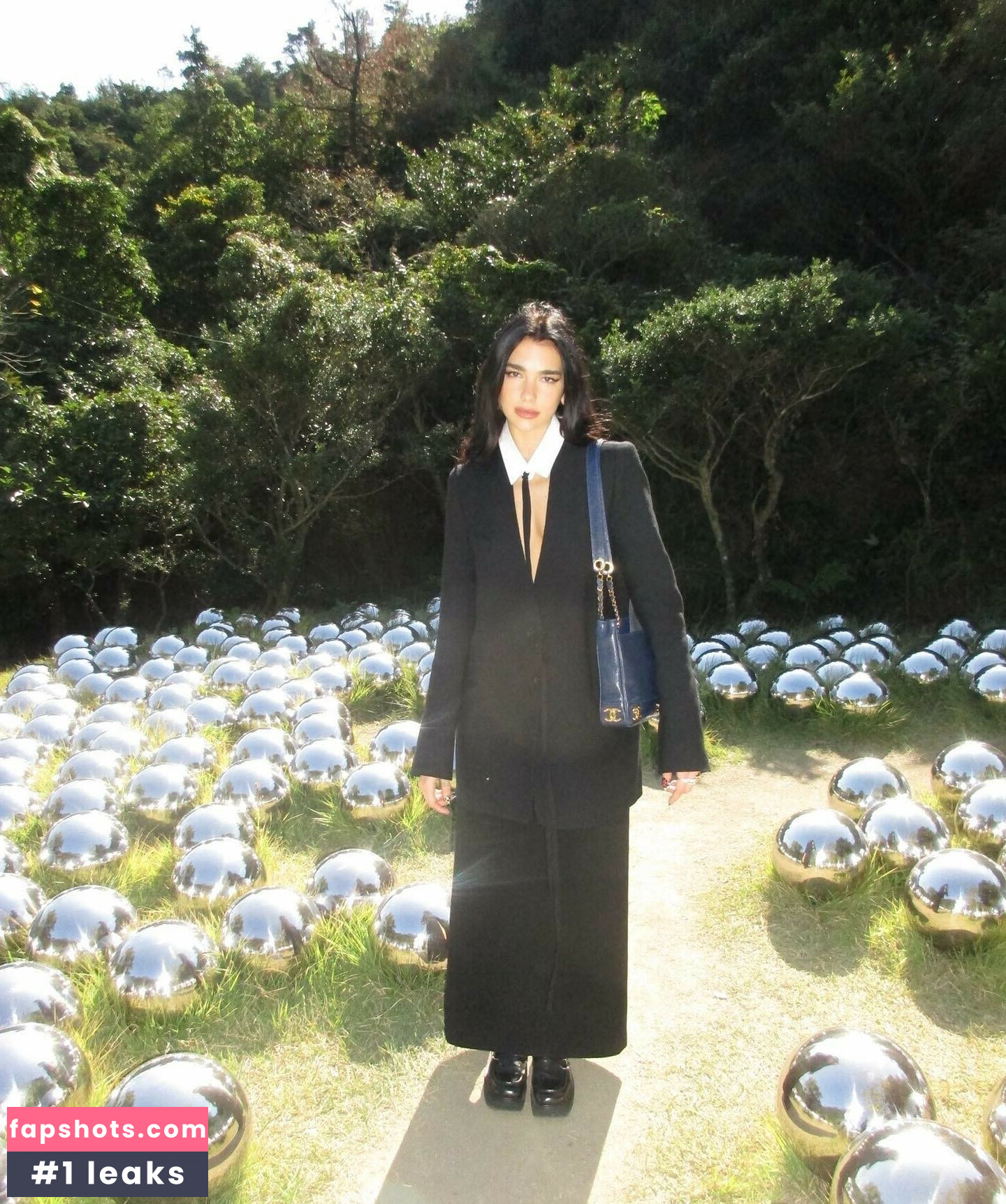 Dua Lipa gallery photo #4051