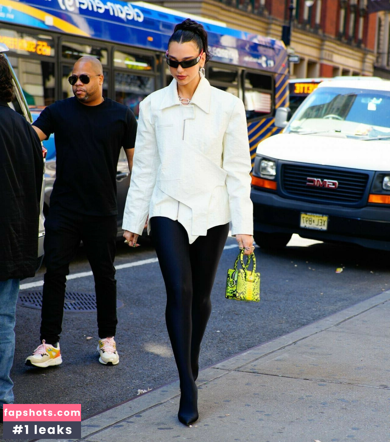 Dua Lipa gallery photo #4064