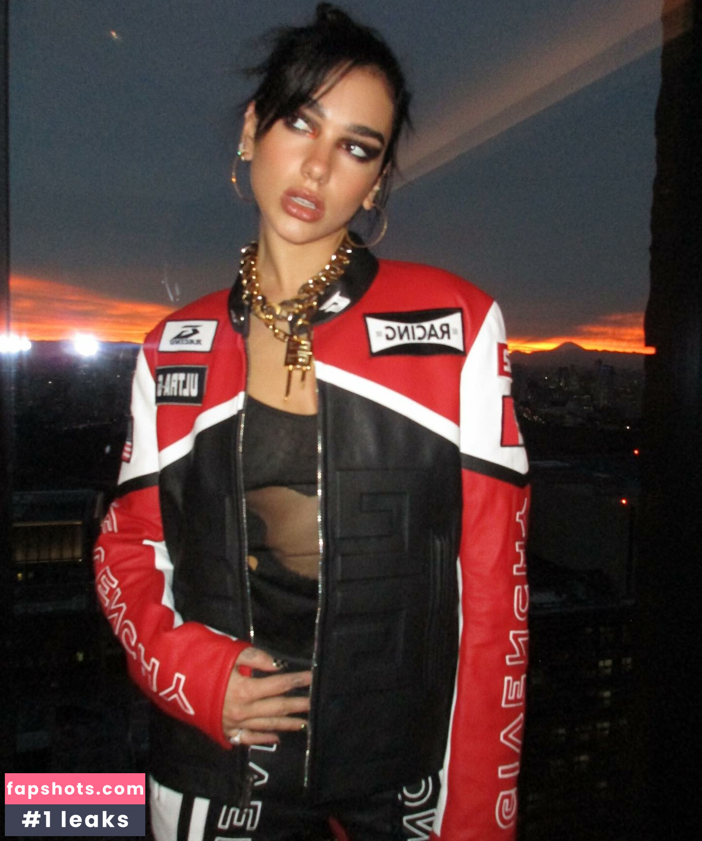 Dua Lipa gallery photo #4116