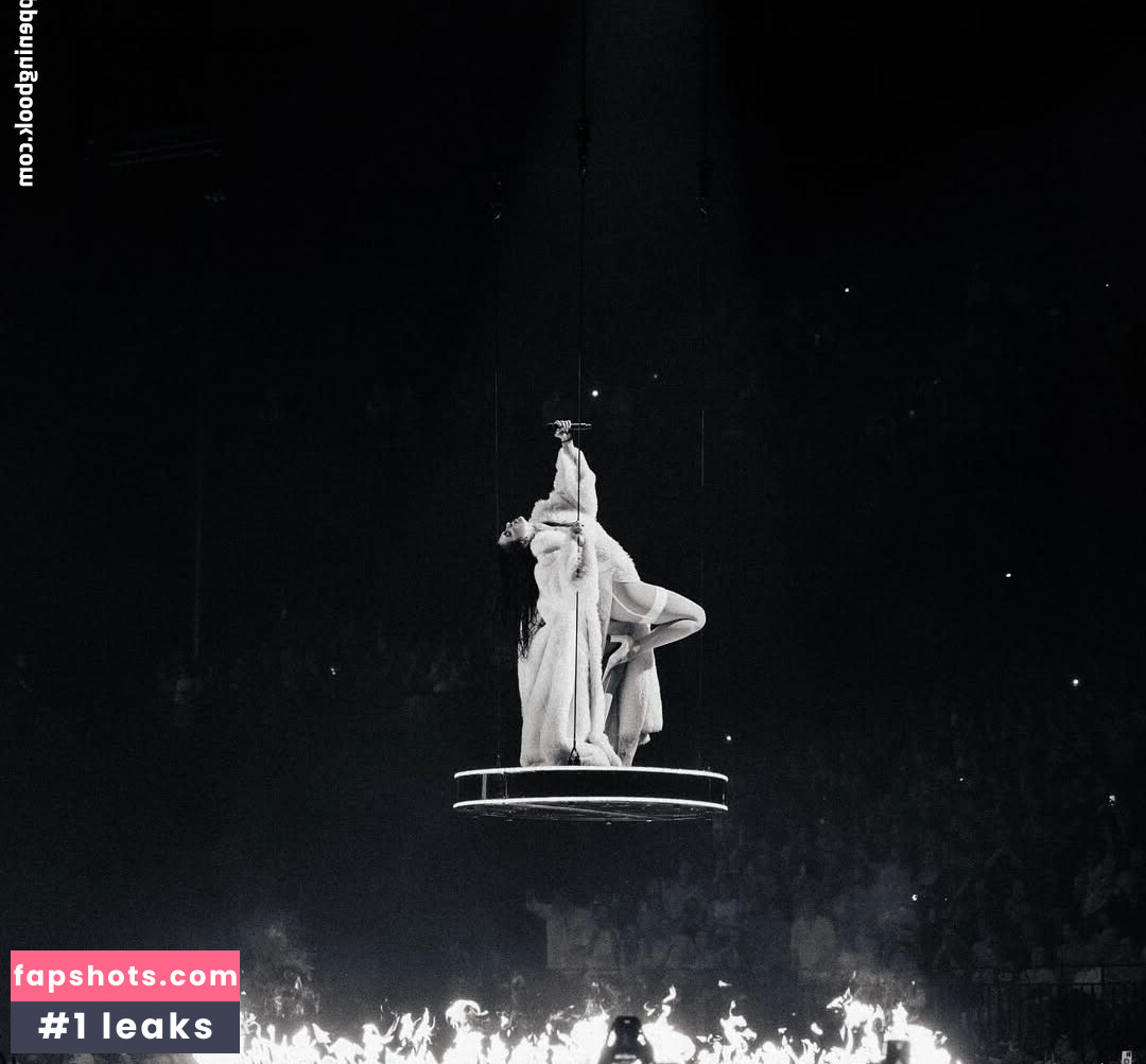 Dua Lipa gallery photo #413