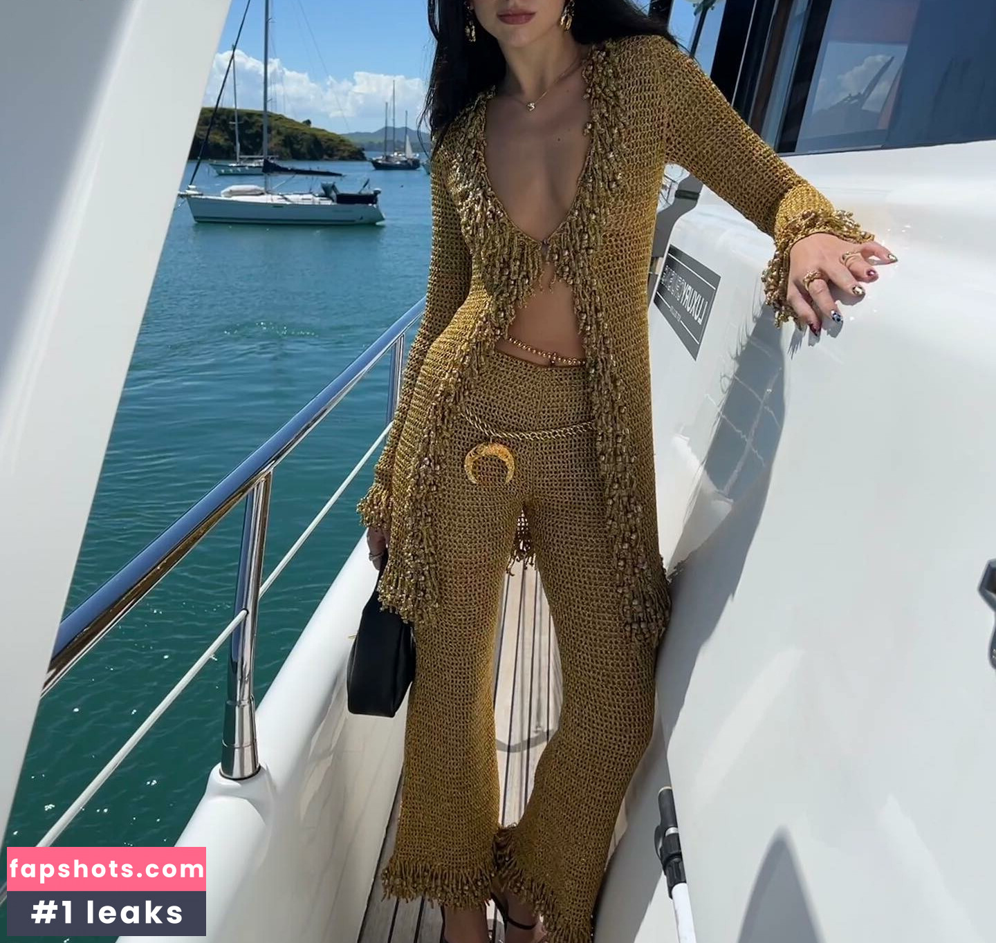 Dua Lipa gallery photo #4138