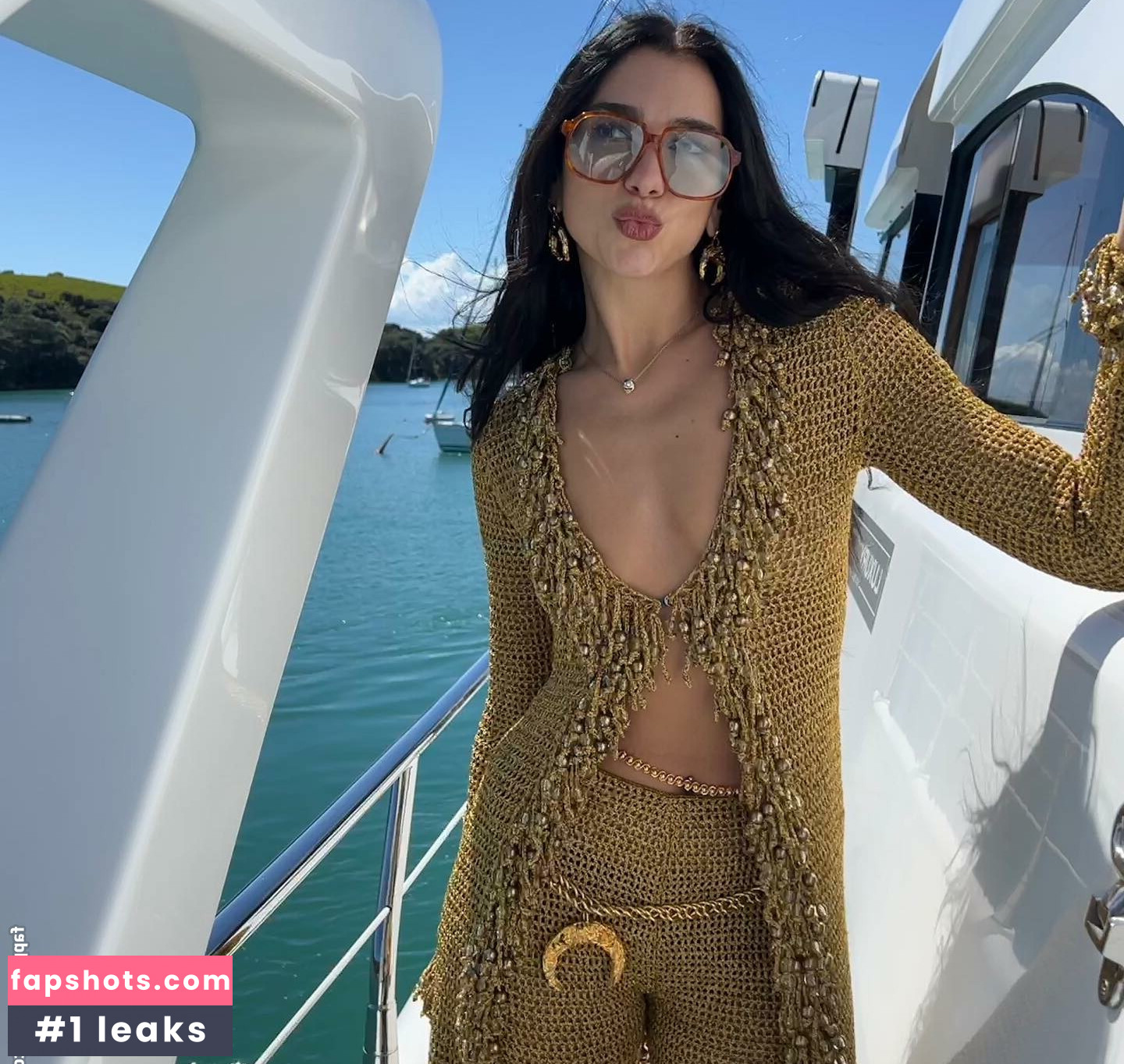 Dua Lipa gallery photo #4140