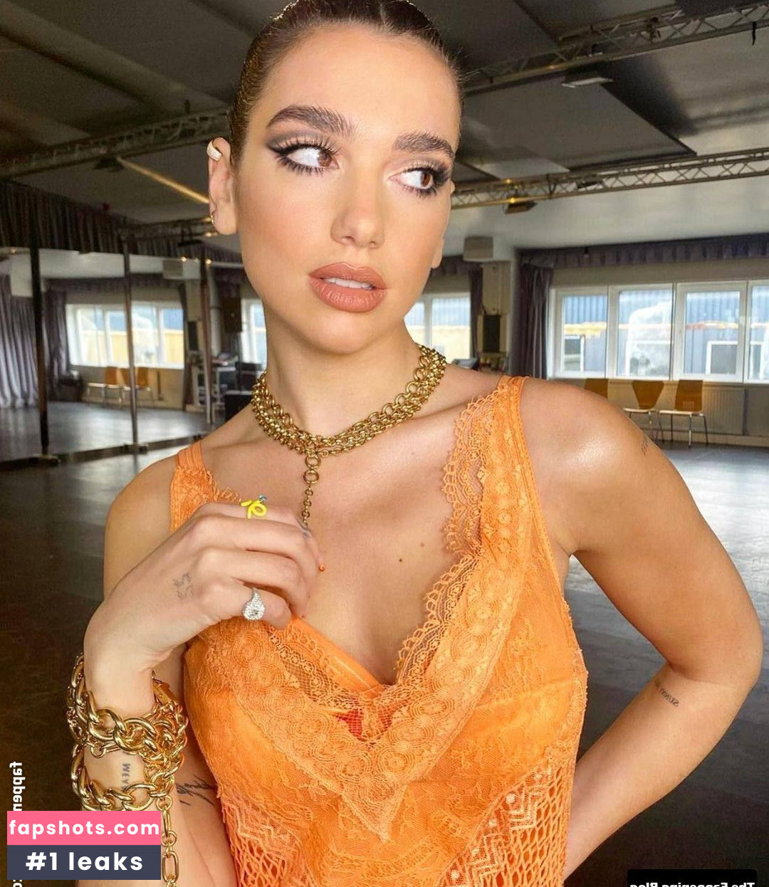 Dua Lipa gallery photo #4173
