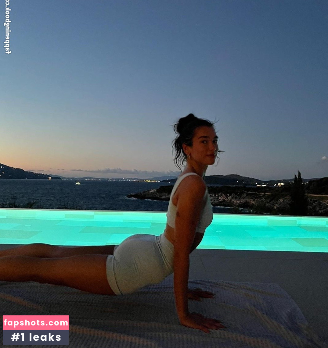 Dua Lipa gallery photo #4247