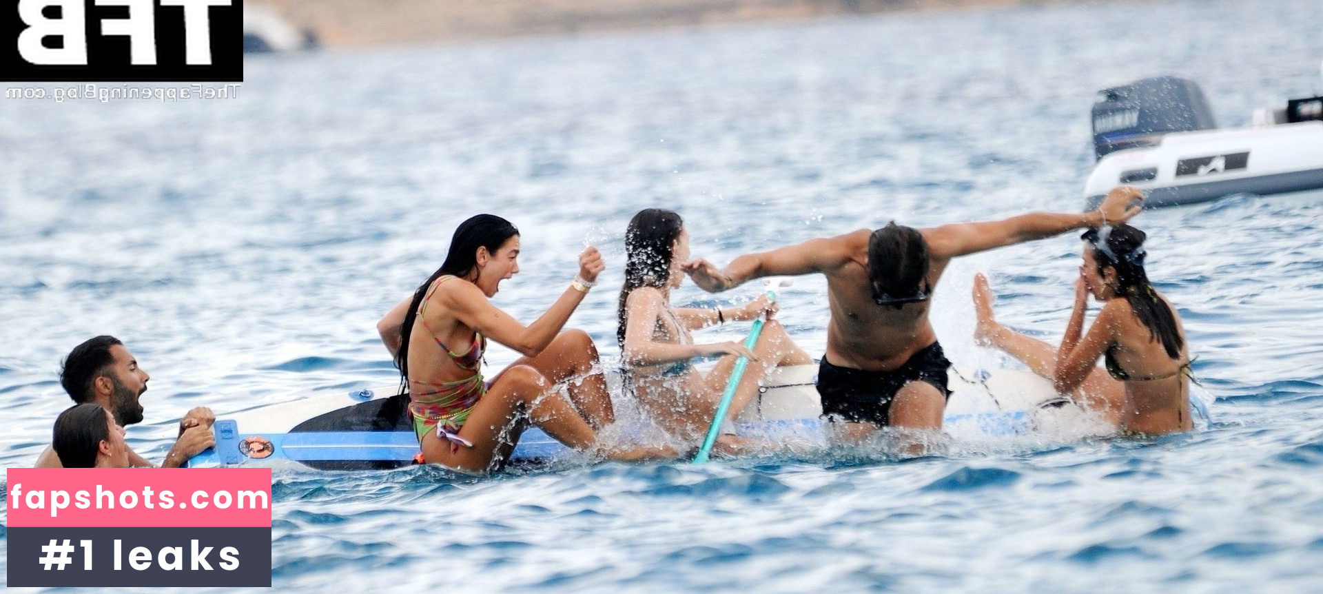 Dua Lipa gallery photo #4290