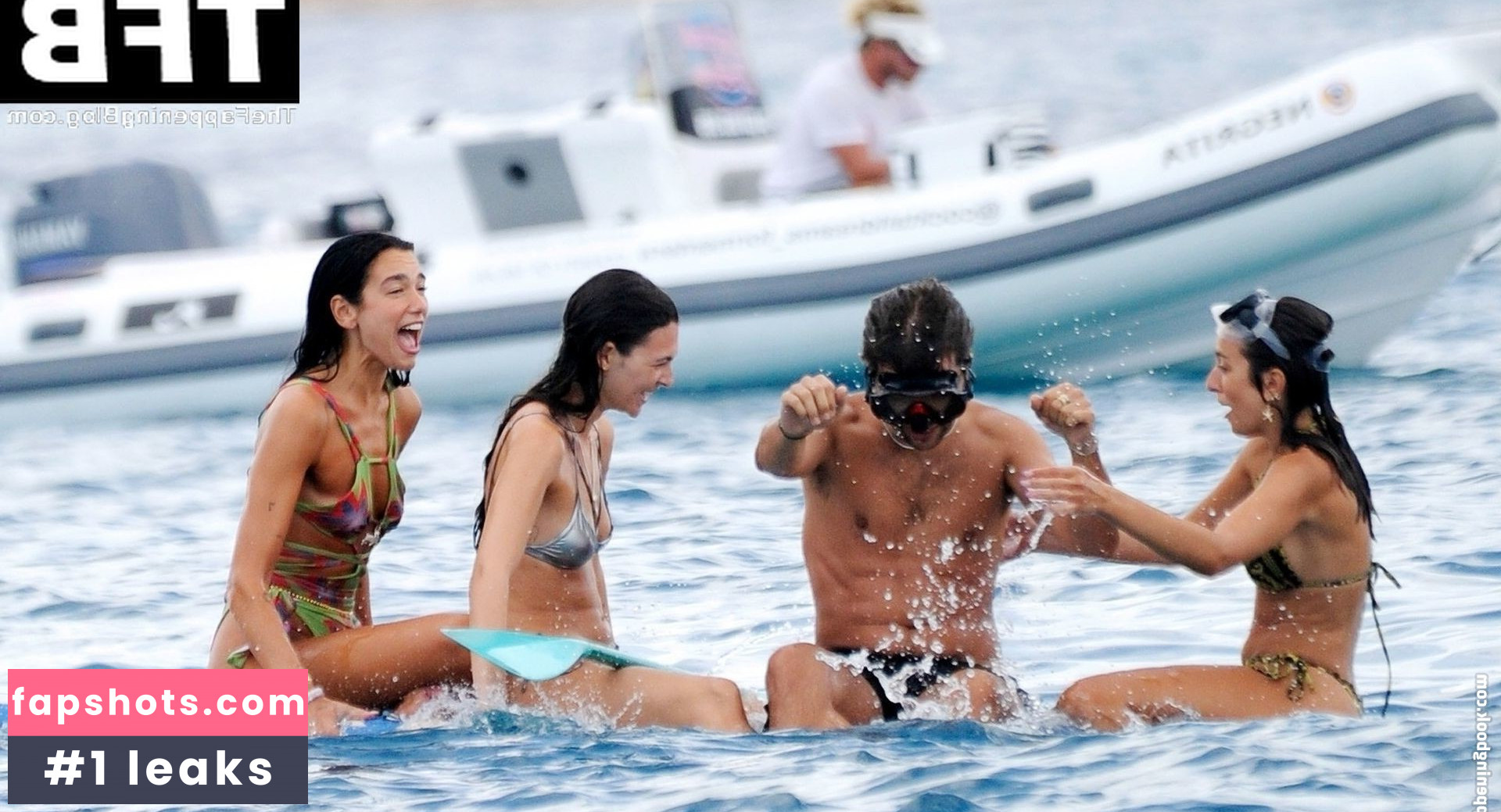 Dua Lipa gallery photo #4292