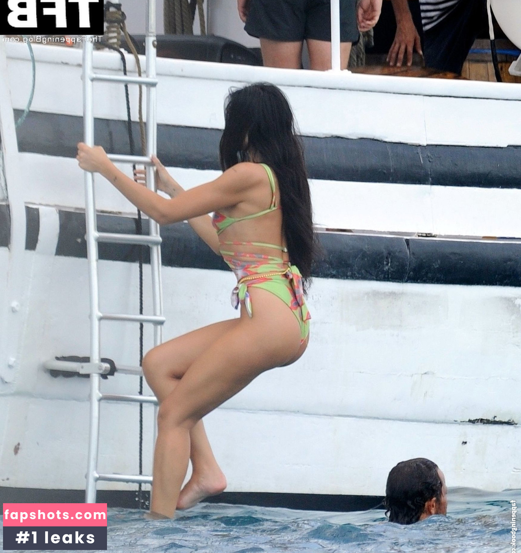 Dua Lipa gallery photo #4296