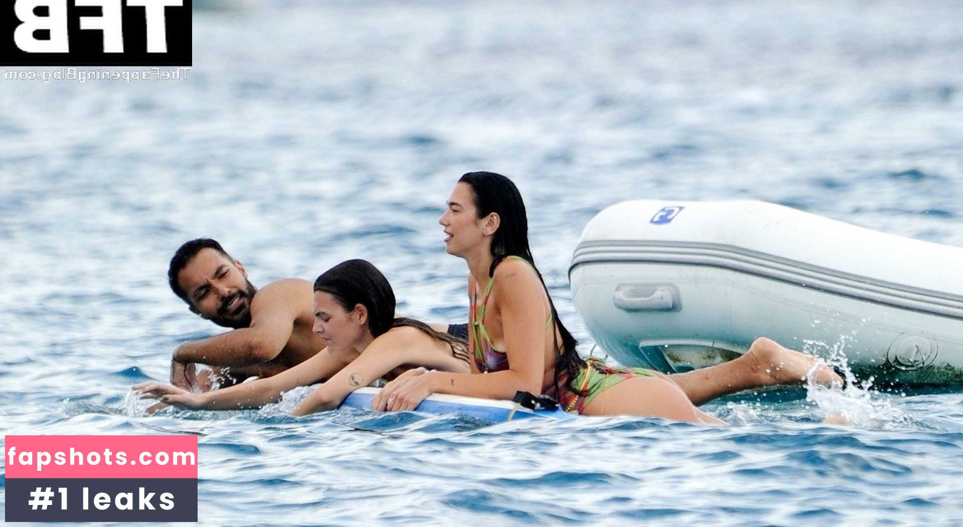 Dua Lipa gallery photo #4310