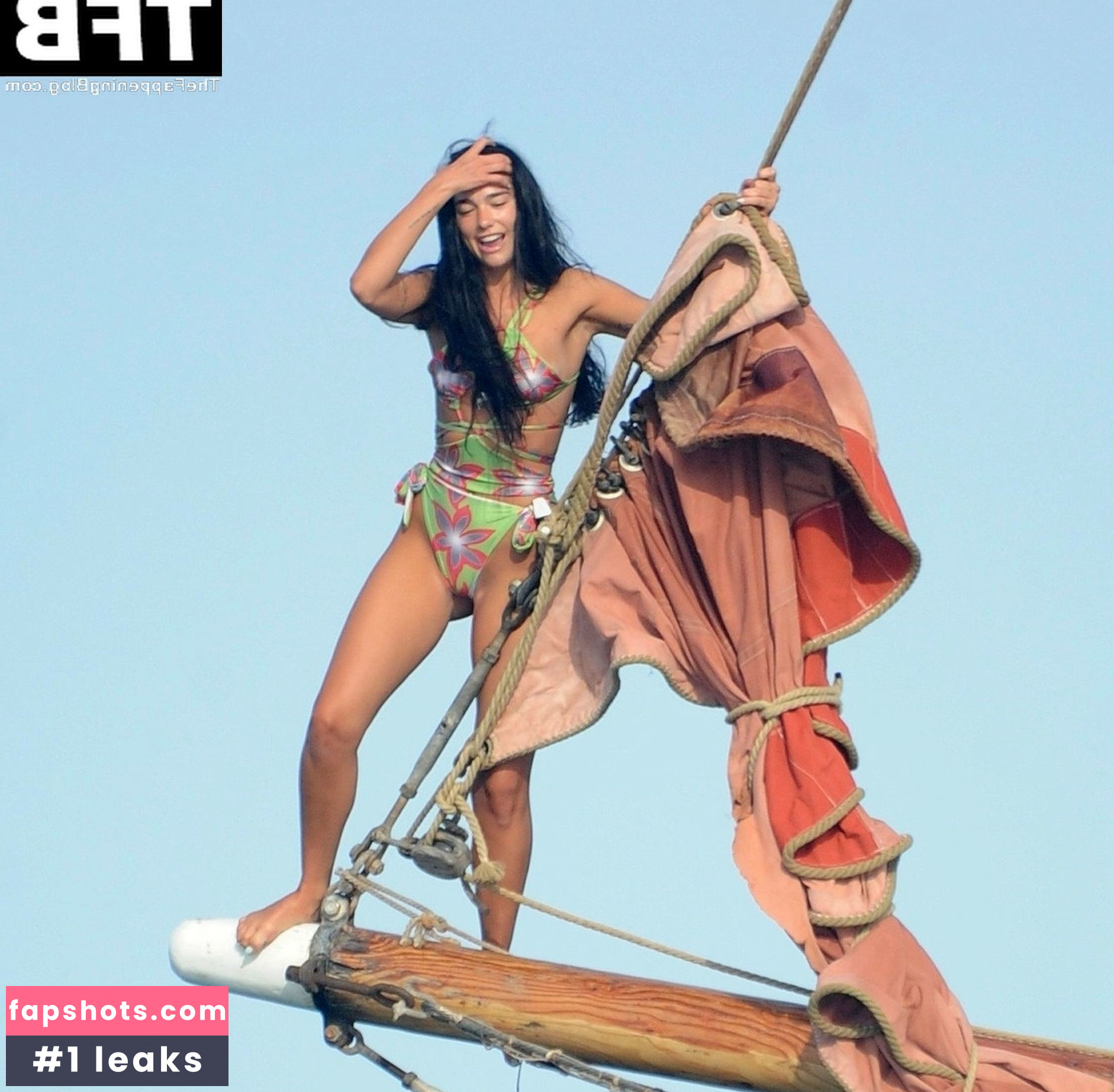 Dua Lipa gallery photo #4317