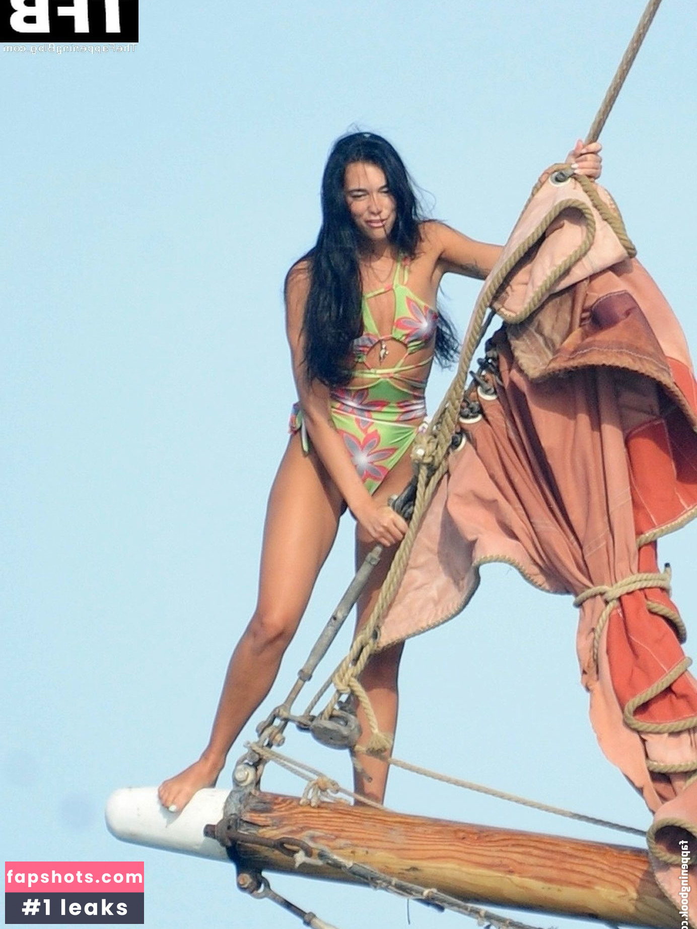 Dua Lipa gallery photo #4319