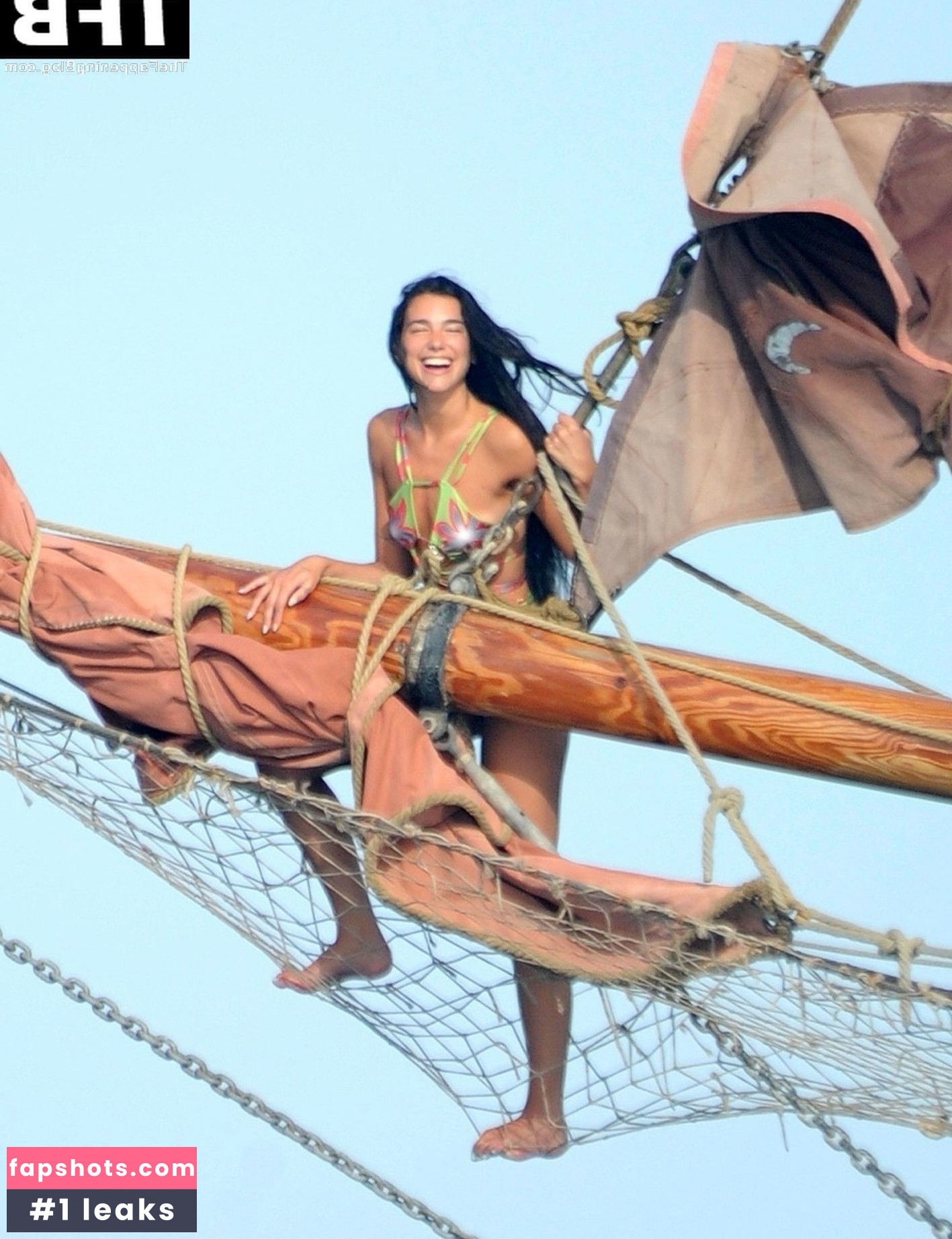 Dua Lipa gallery photo #4327