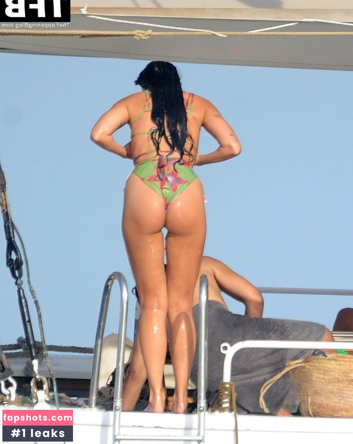 Dua Lipa gallery photo #4331