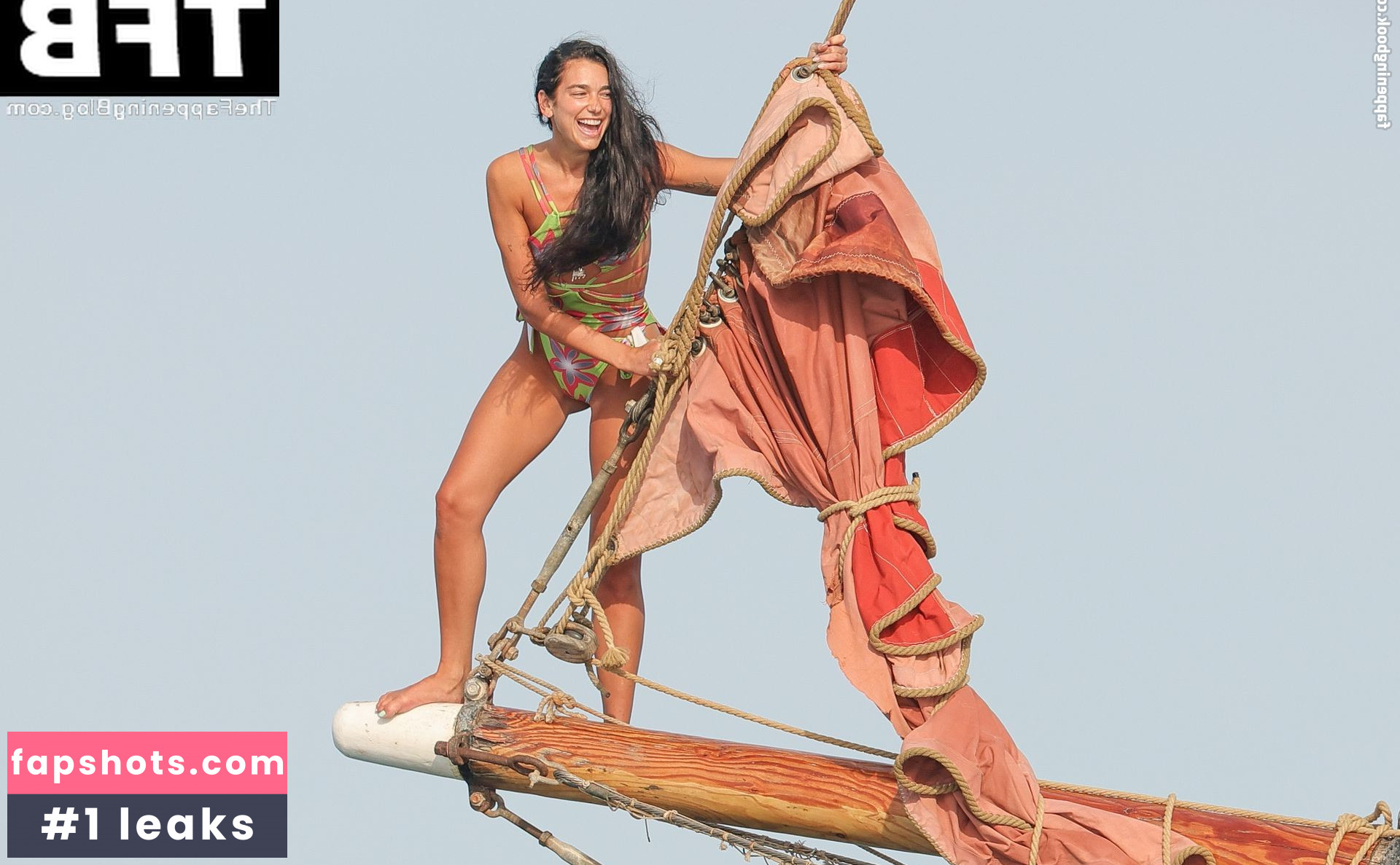 Dua Lipa gallery photo #4356