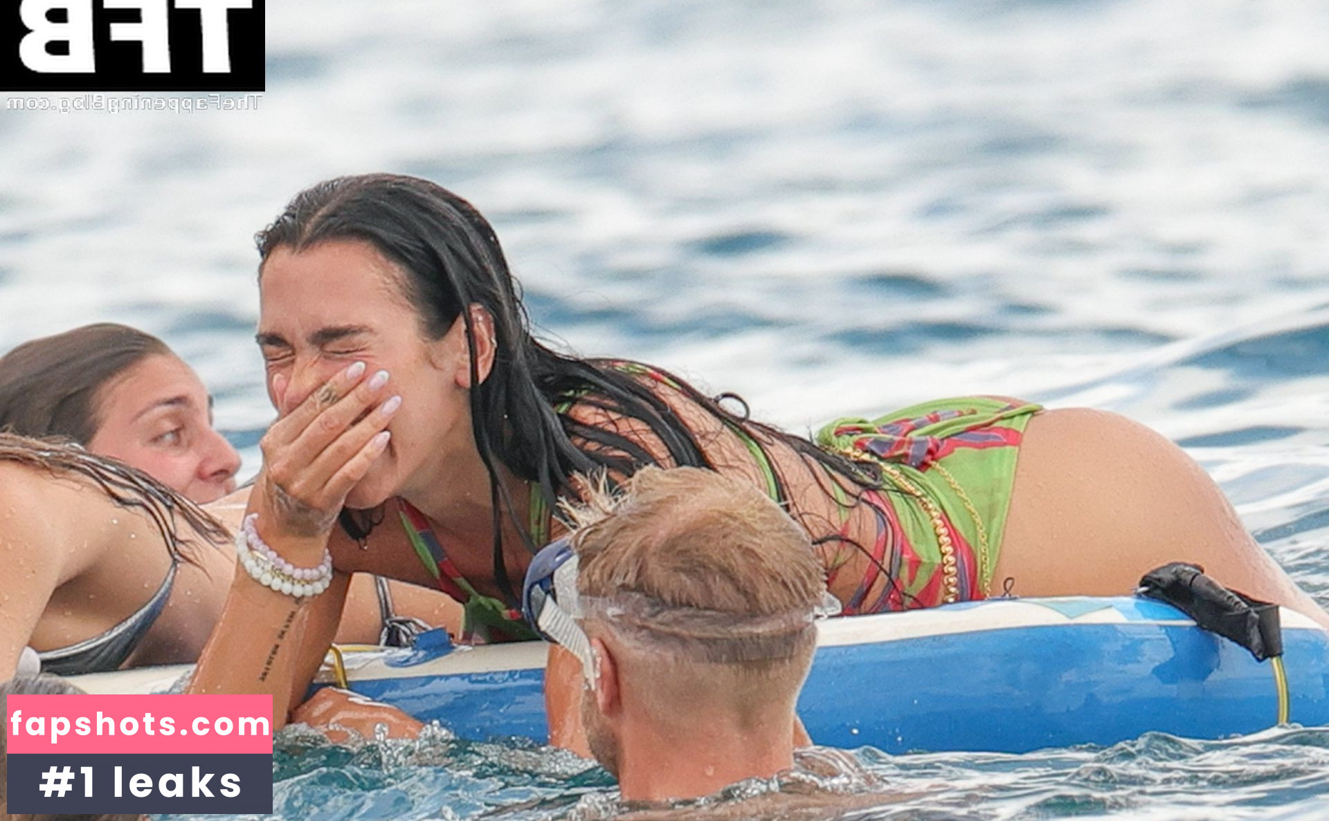 Dua Lipa gallery photo #4415