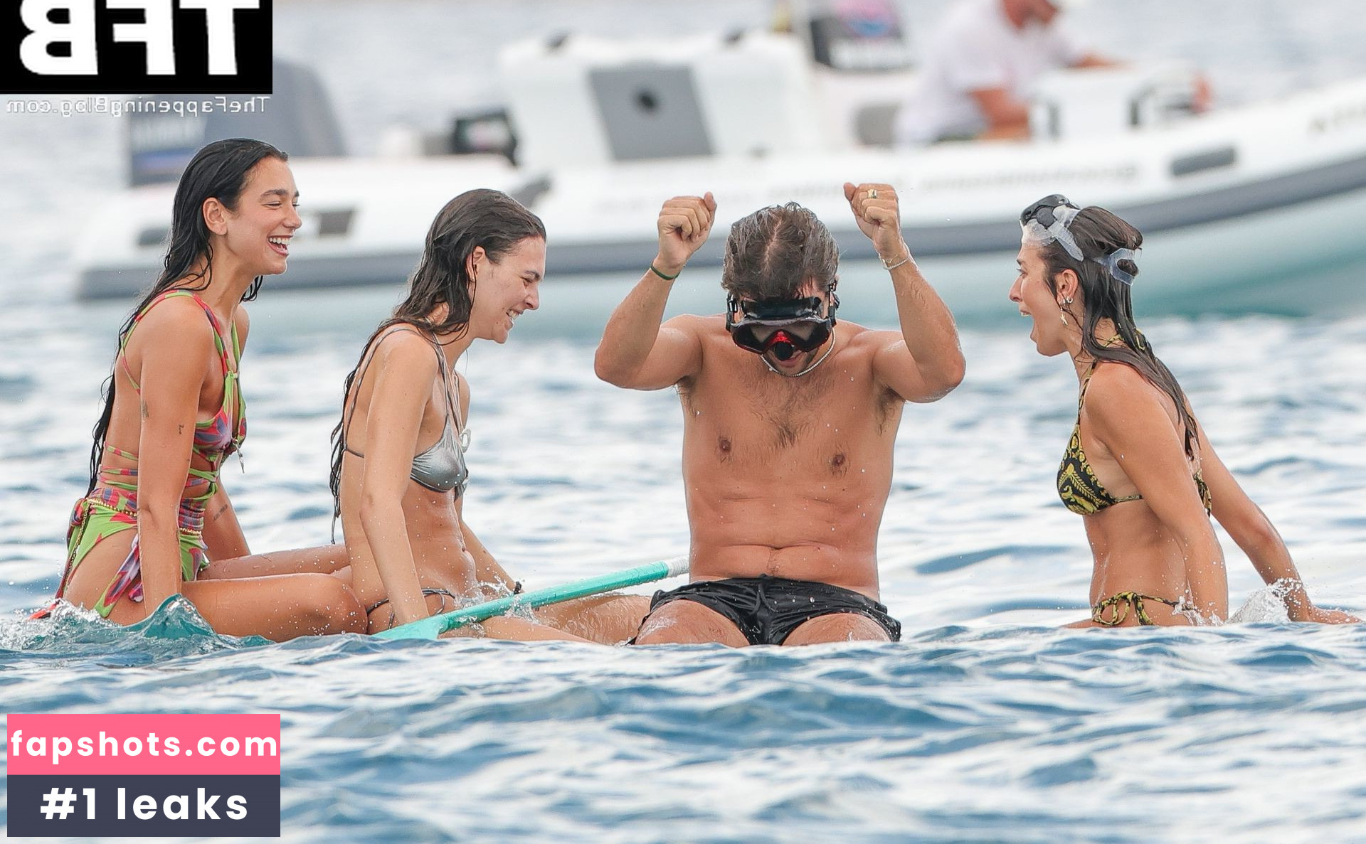 Dua Lipa gallery photo #4421