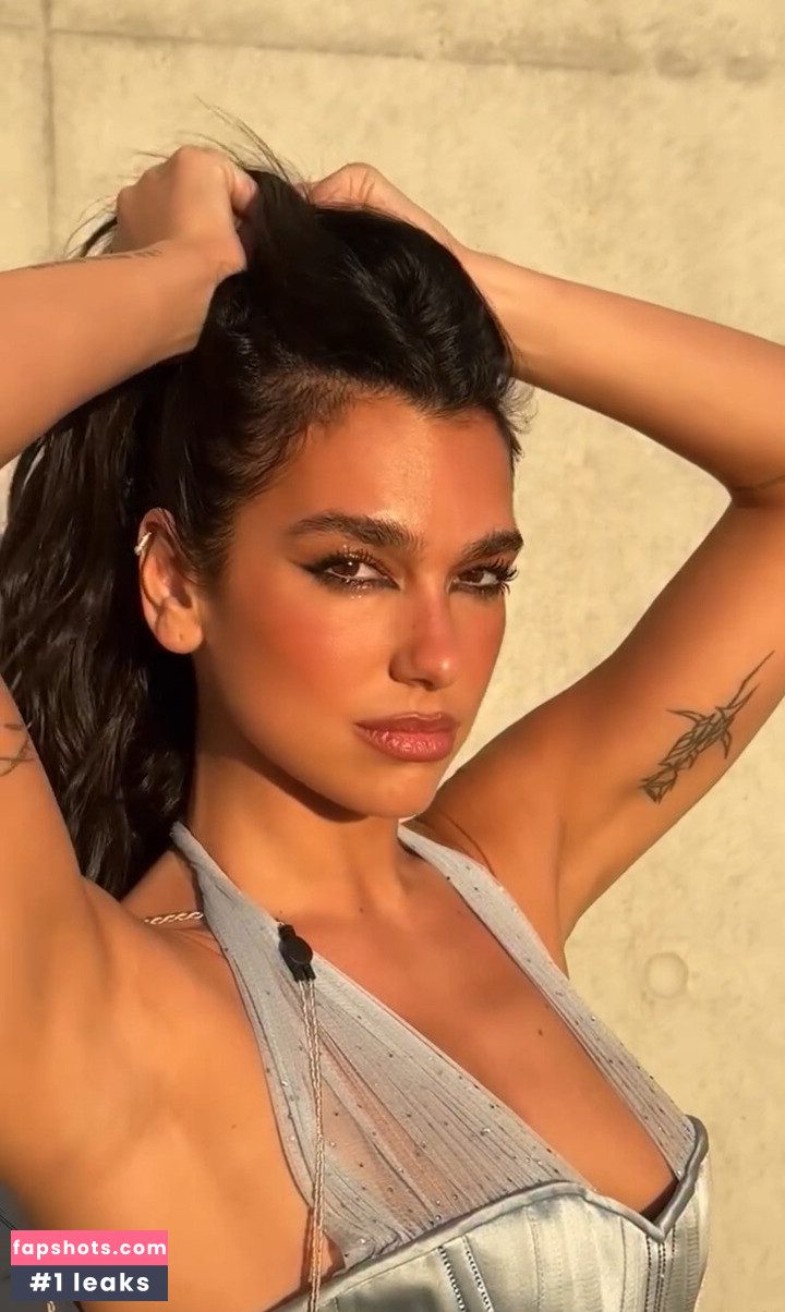 Dua Lipa gallery photo #444