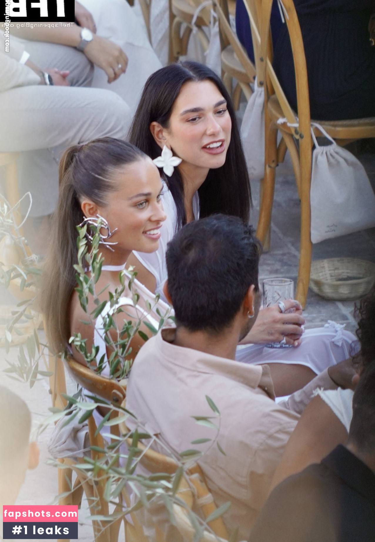 Dua Lipa gallery photo #4432