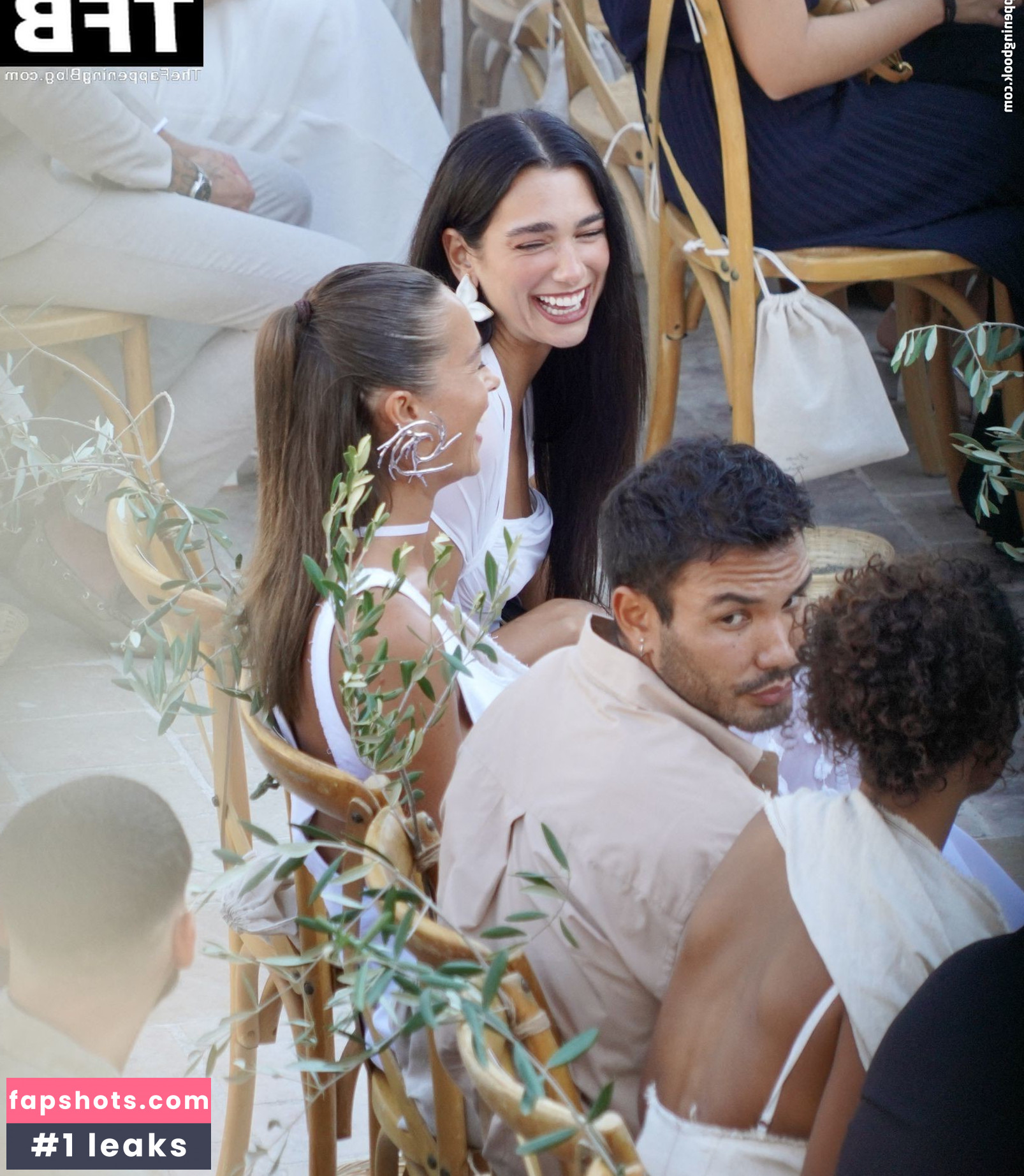 Dua Lipa gallery photo #4436