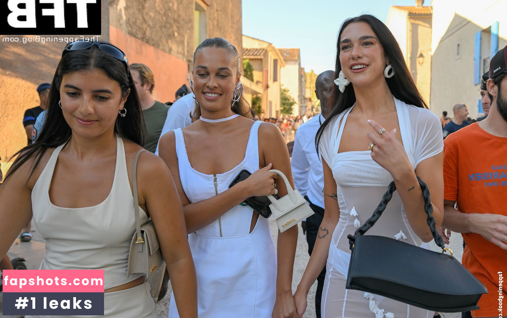 Dua Lipa gallery photo #4455