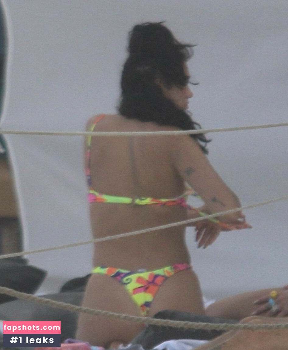 Dua Lipa gallery photo #4535