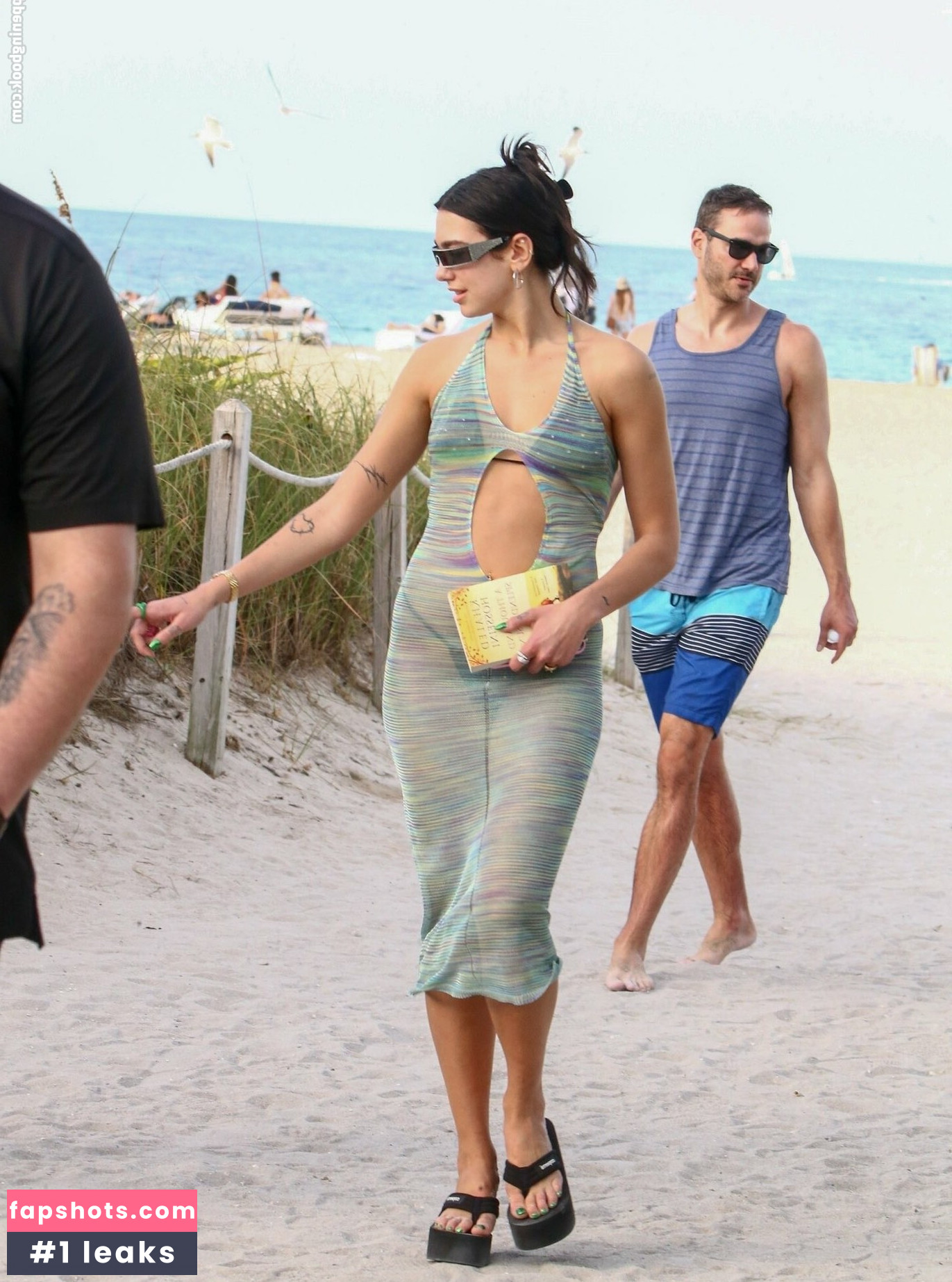 Dua Lipa gallery photo #4537