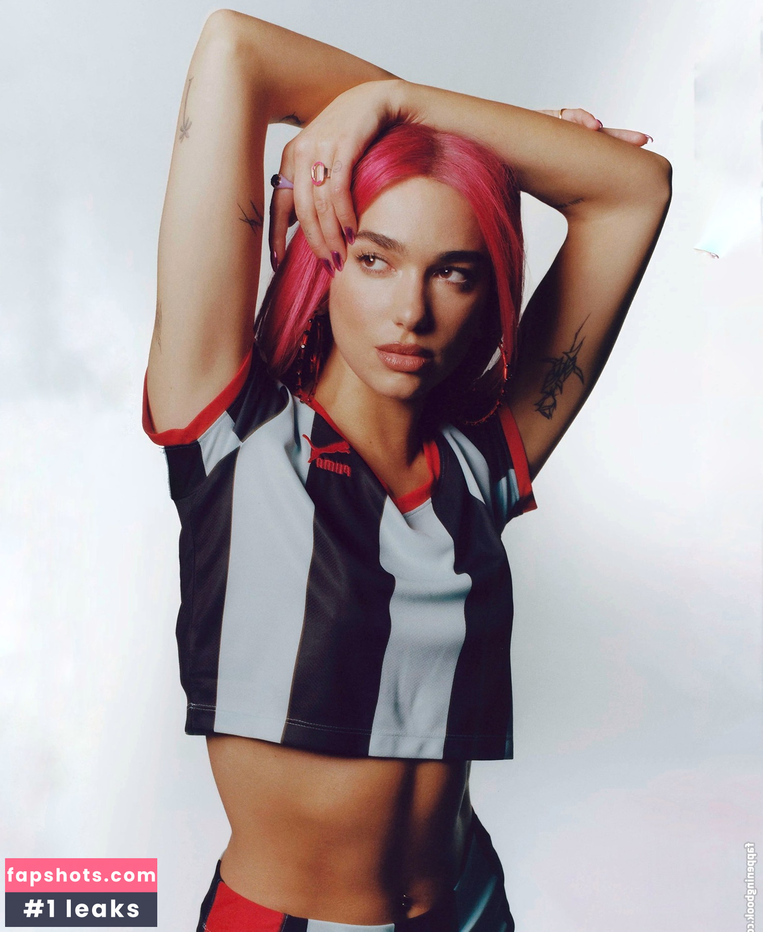 Dua Lipa gallery photo #4588