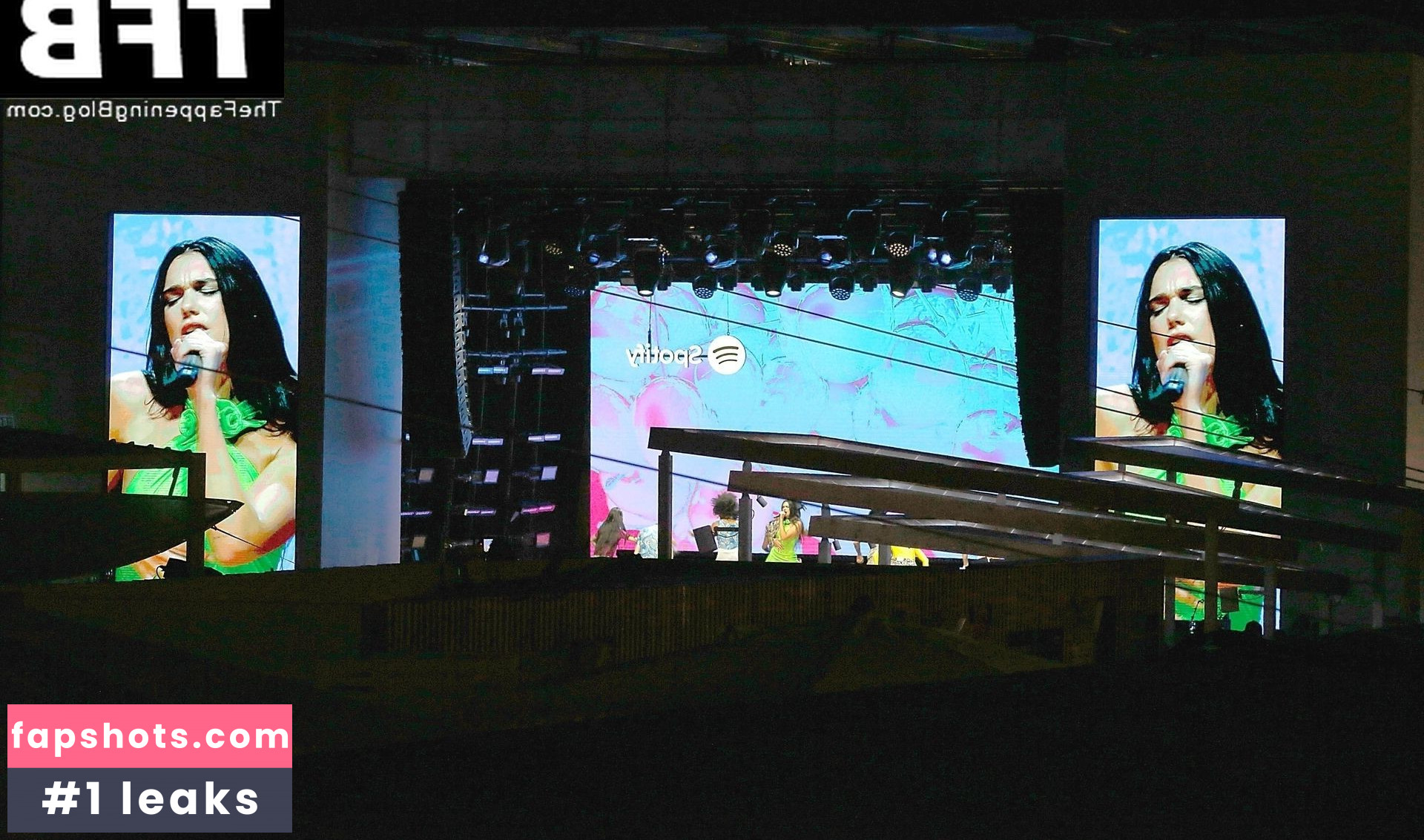 Dua Lipa gallery photo #4631