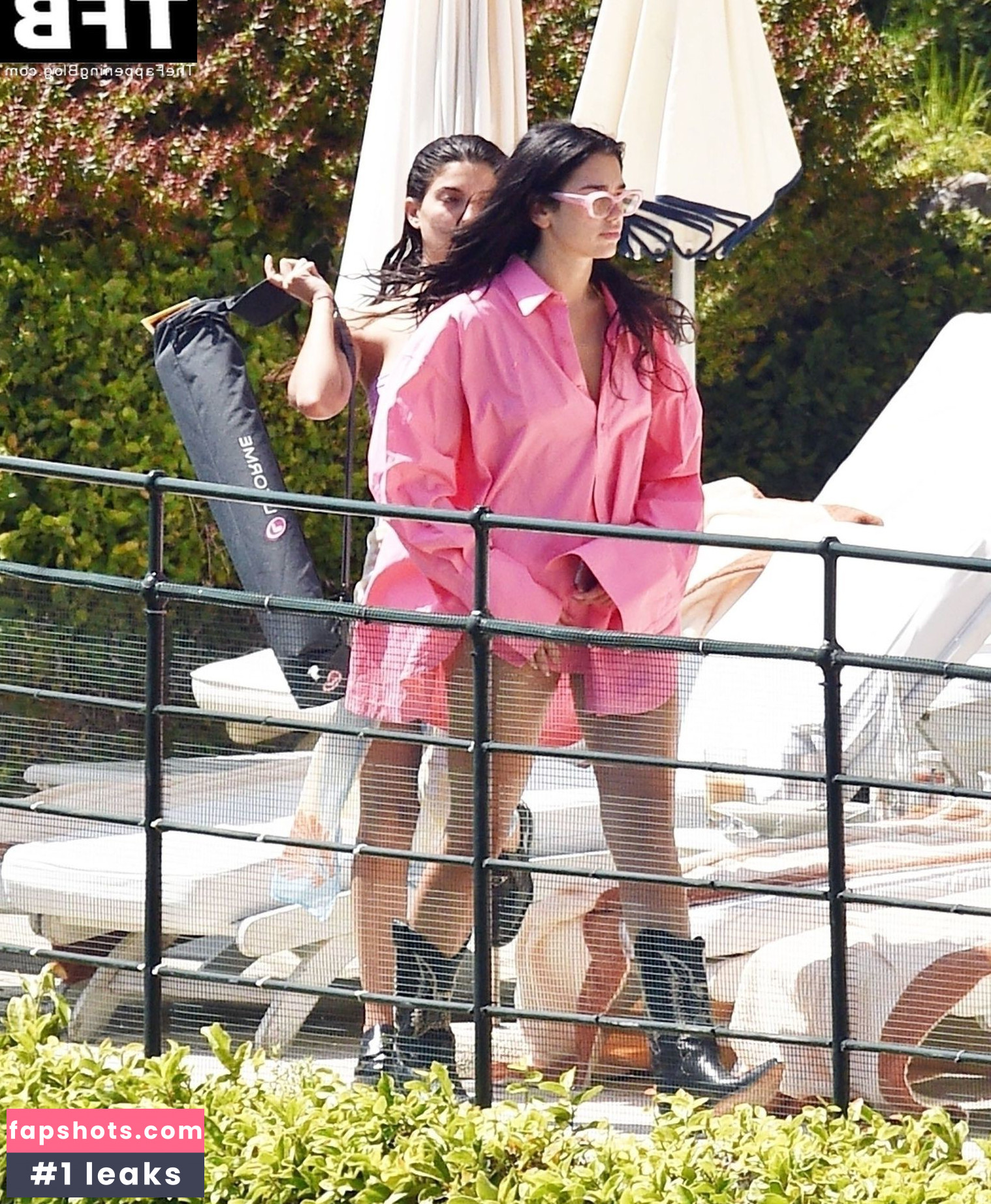 Dua Lipa gallery photo #4674