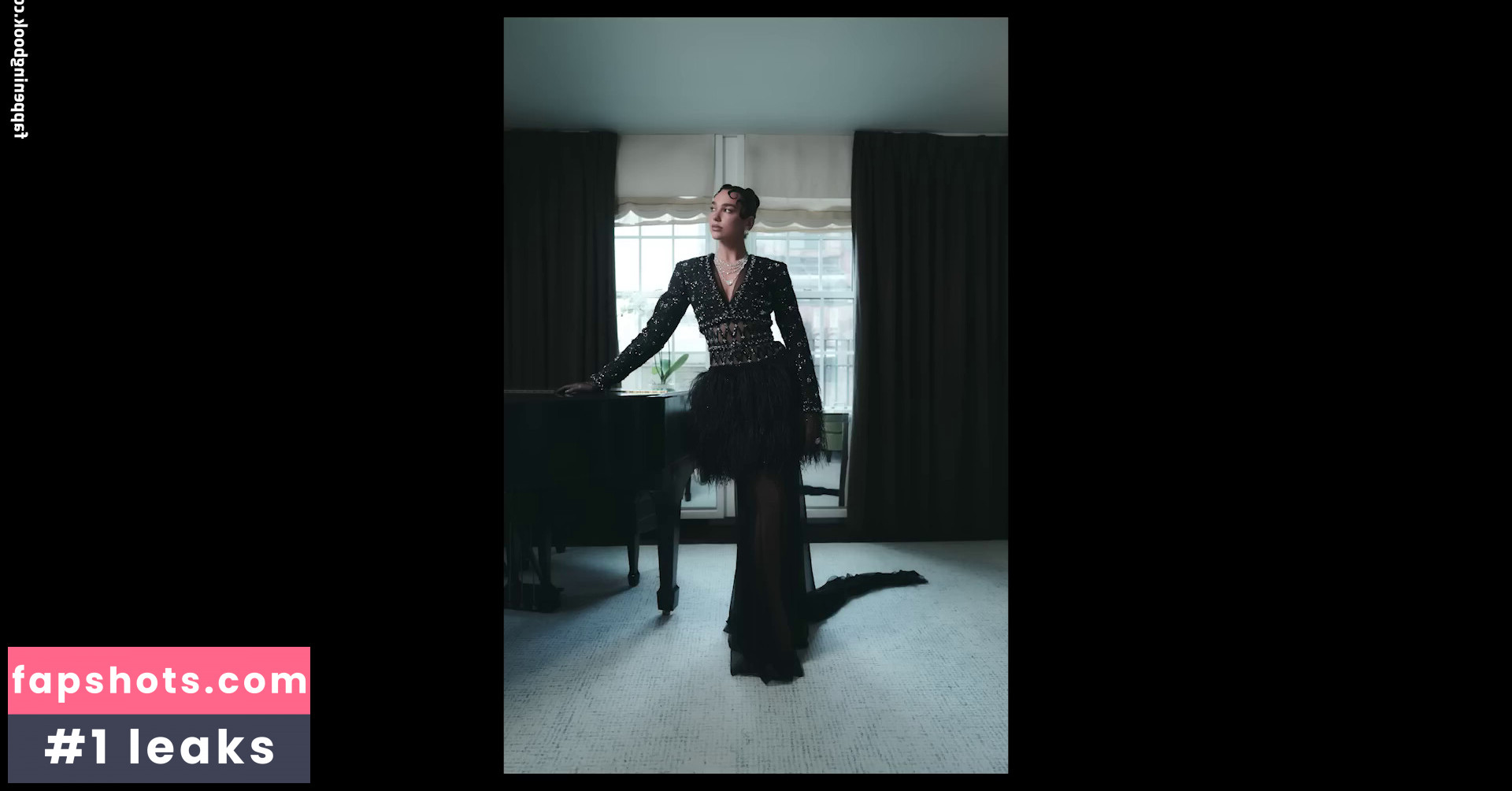 Dua Lipa gallery photo #474