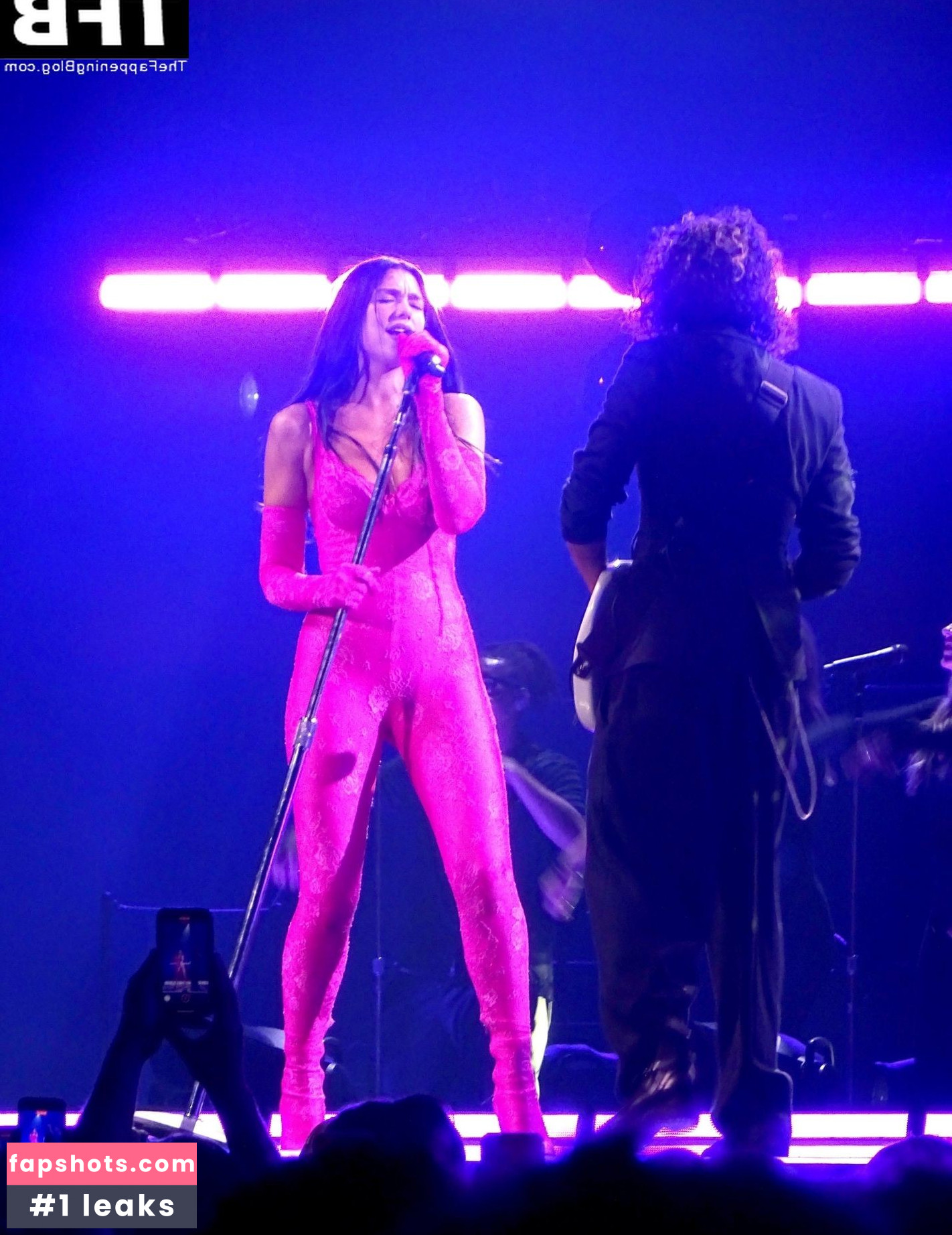 Dua Lipa gallery photo #4750