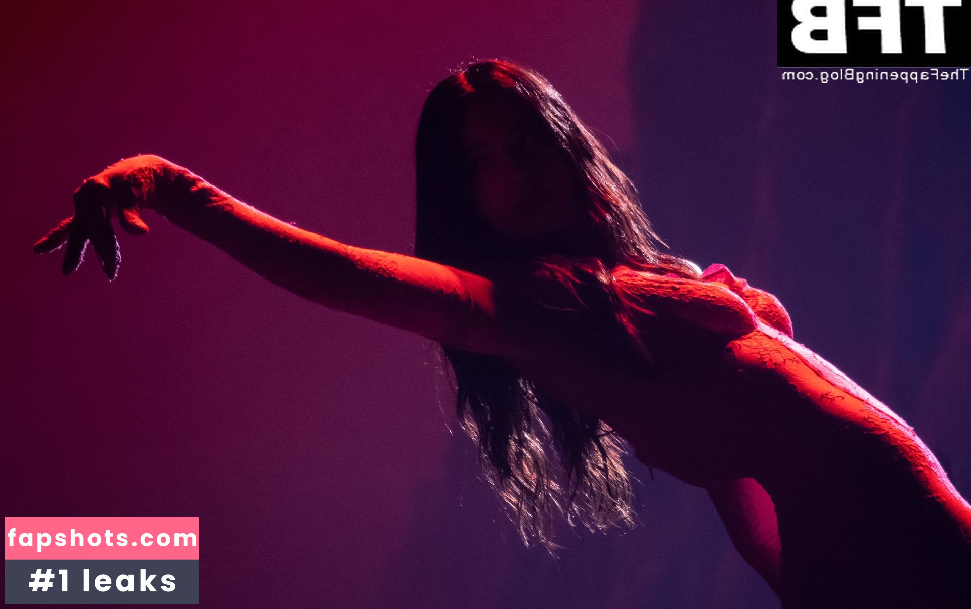 Dua Lipa gallery photo #4772