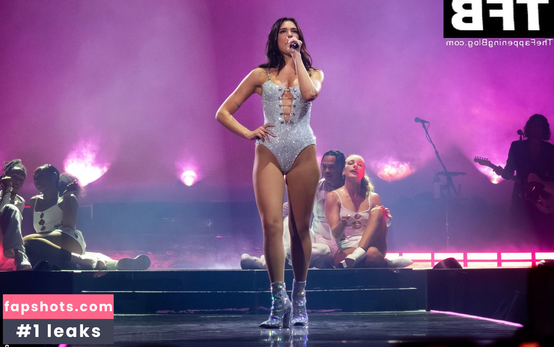 Dua Lipa gallery photo #4779