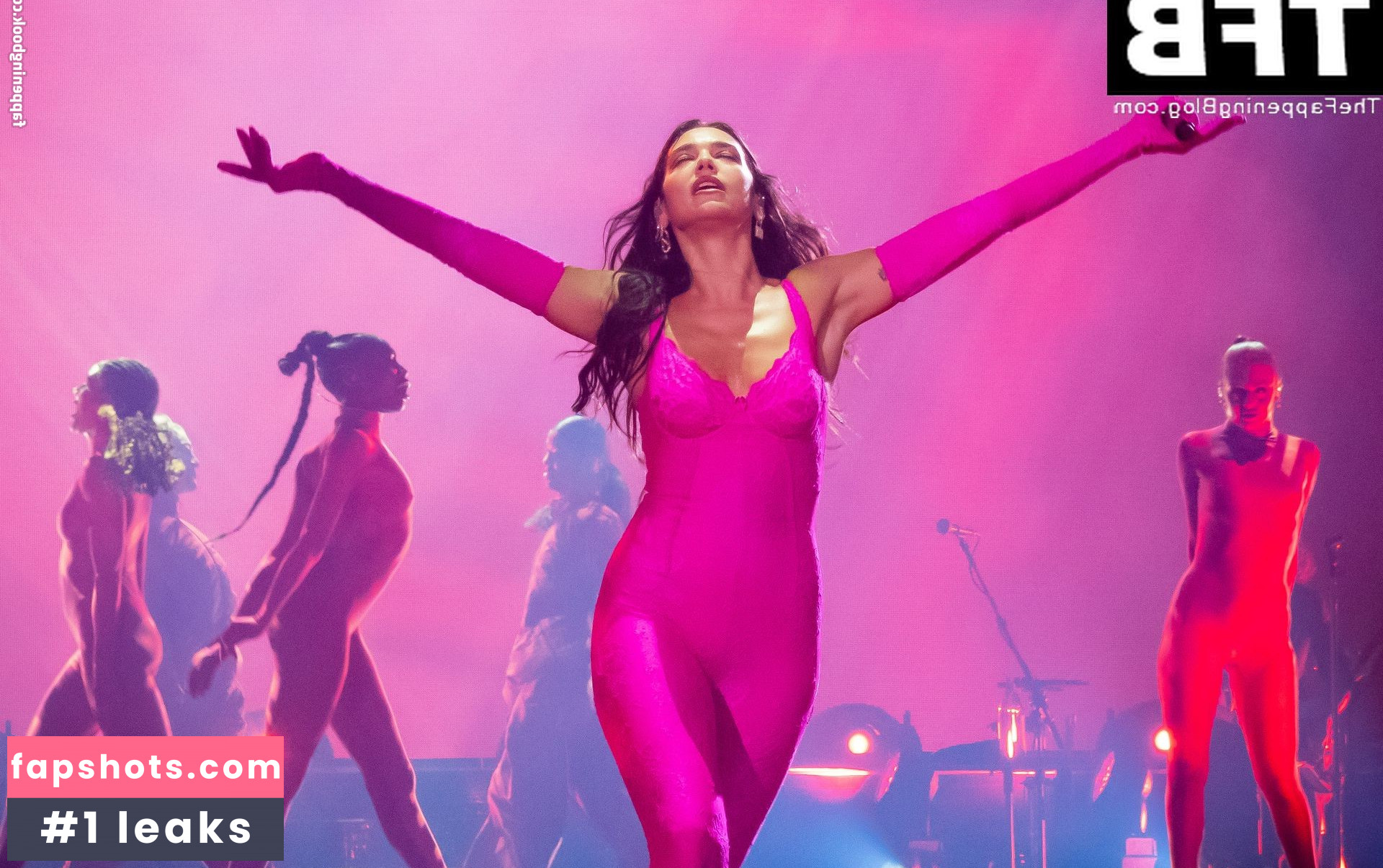 Dua Lipa gallery photo #4780