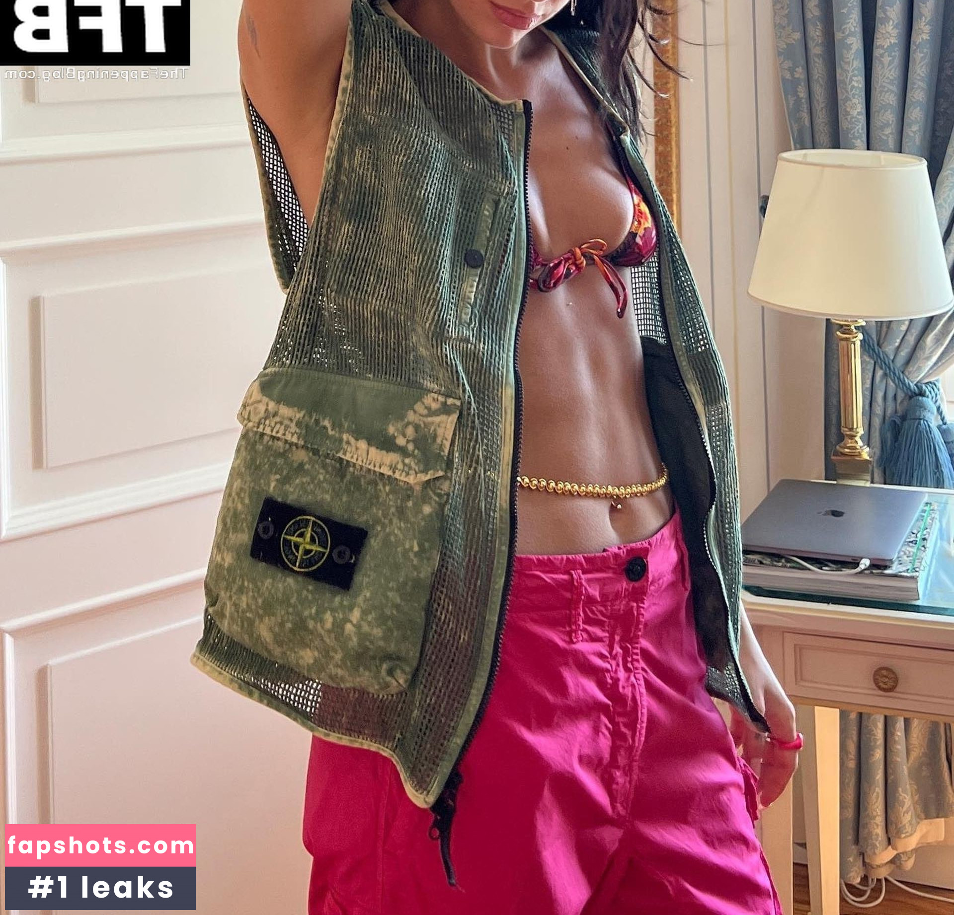 Dua Lipa gallery photo #4798