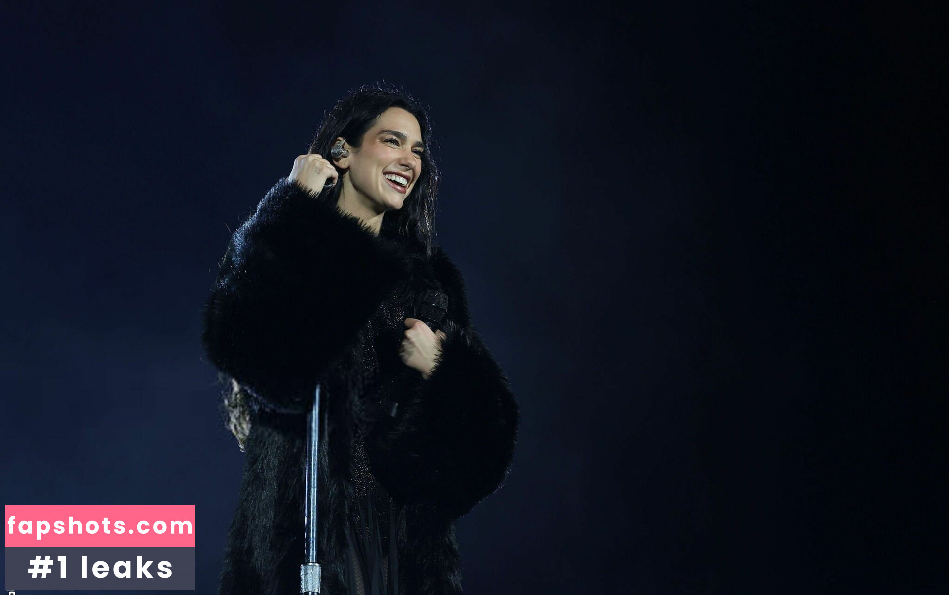 Dua Lipa gallery photo #49