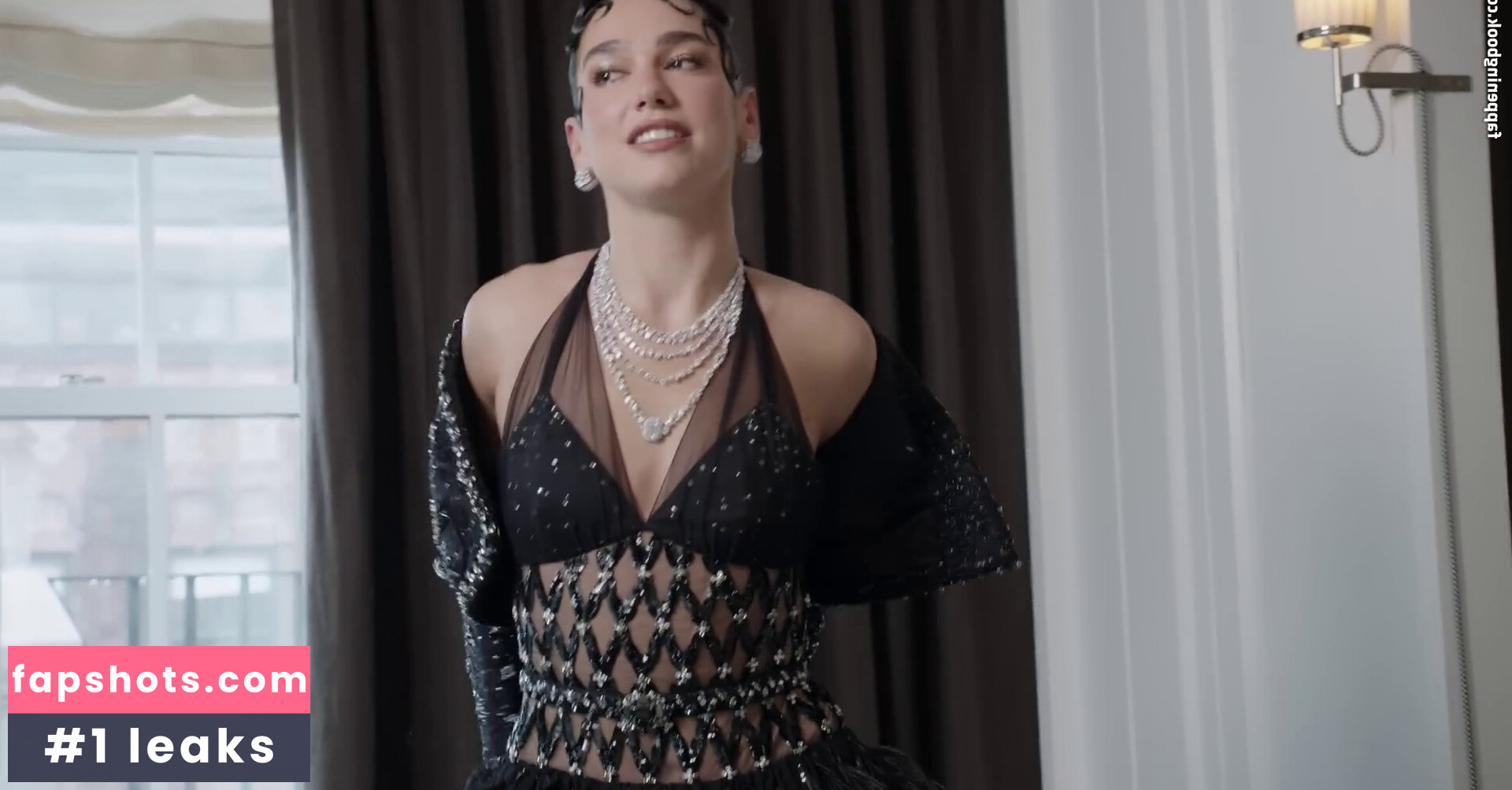 Dua Lipa gallery photo #482
